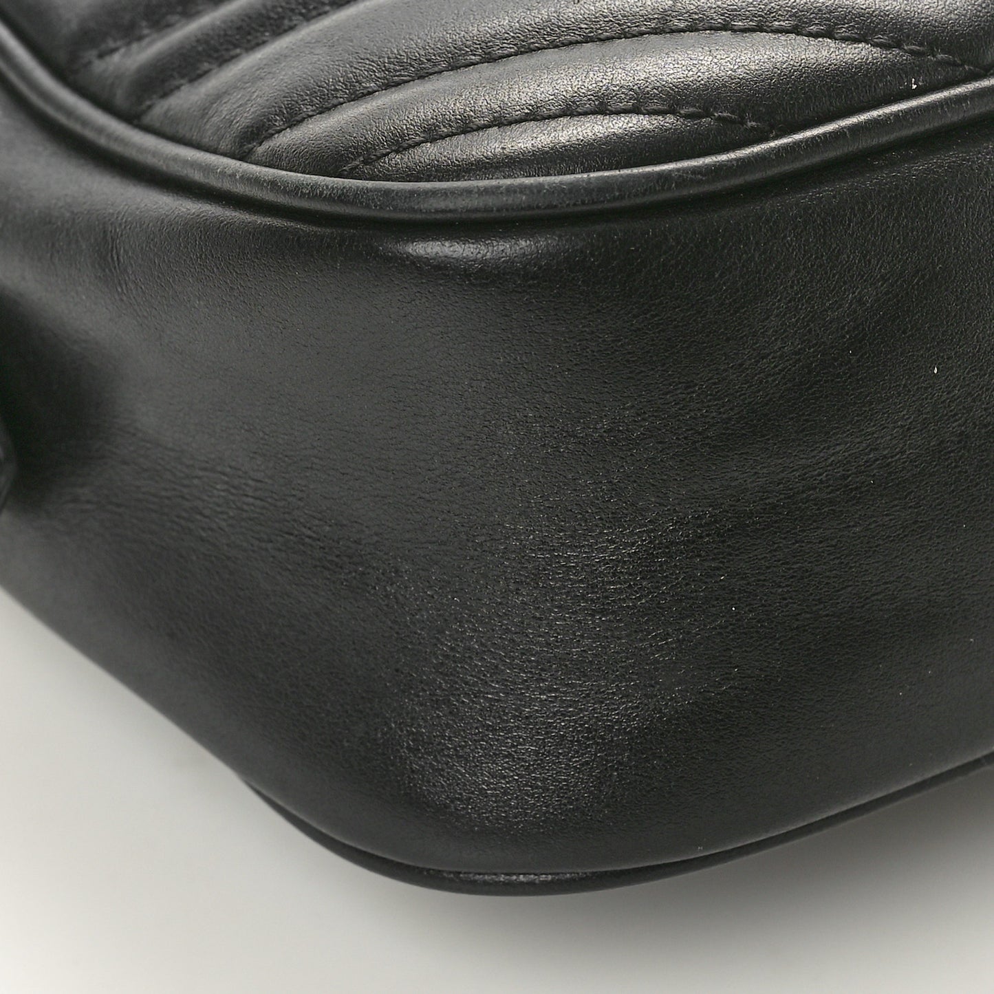 Calfskin Matelasse Small GG Marmont Chain Shoulder Bag Black