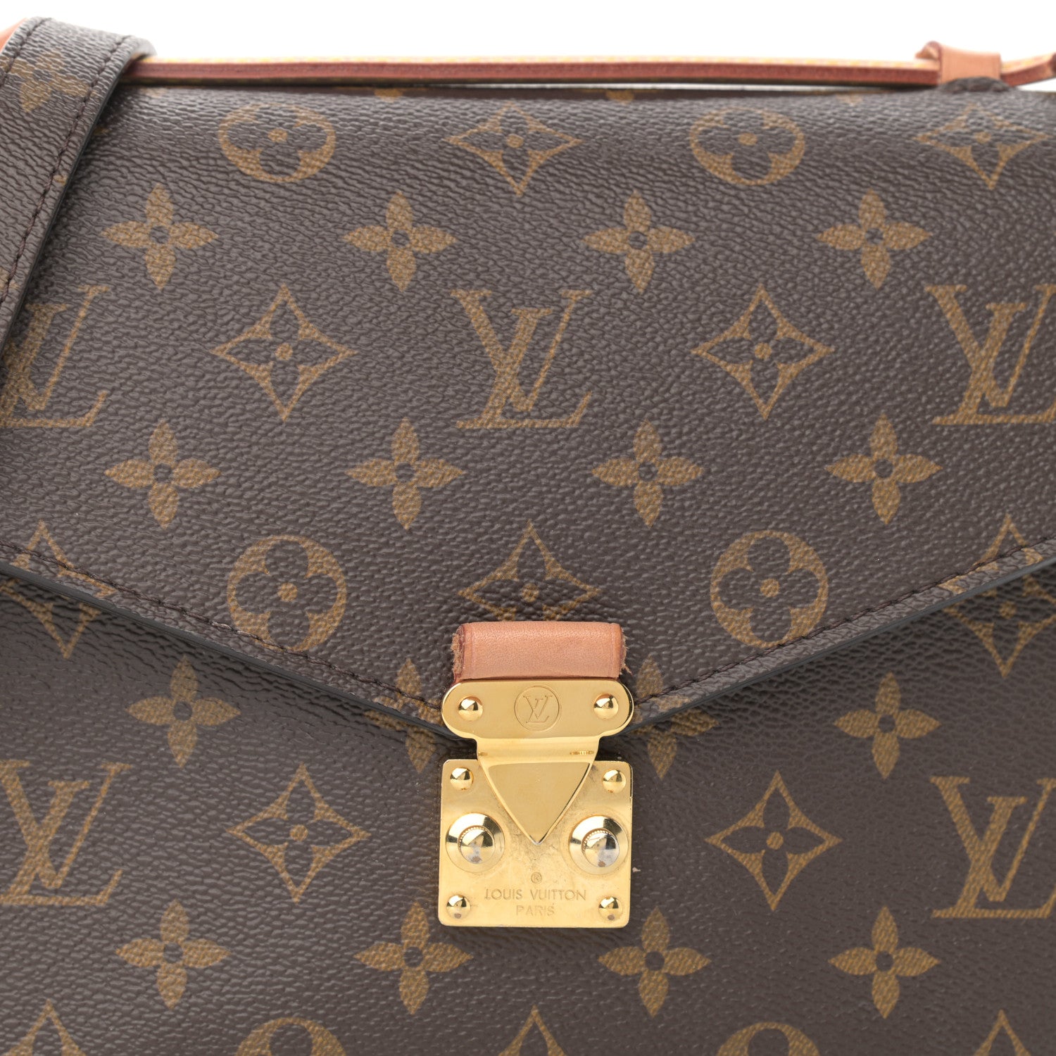 Louis Vuitton Monogram Pochette Metis 9 of 14
