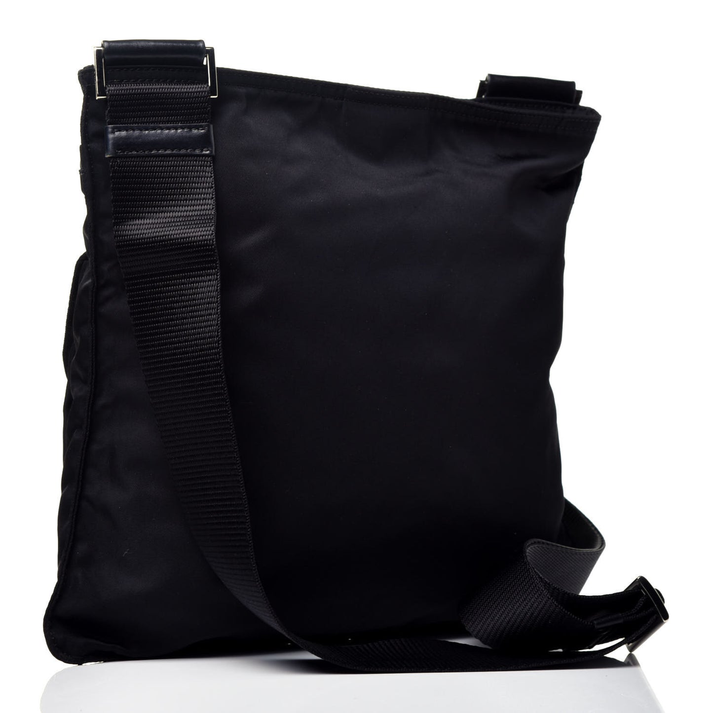 Nylon Vela Messenger Black