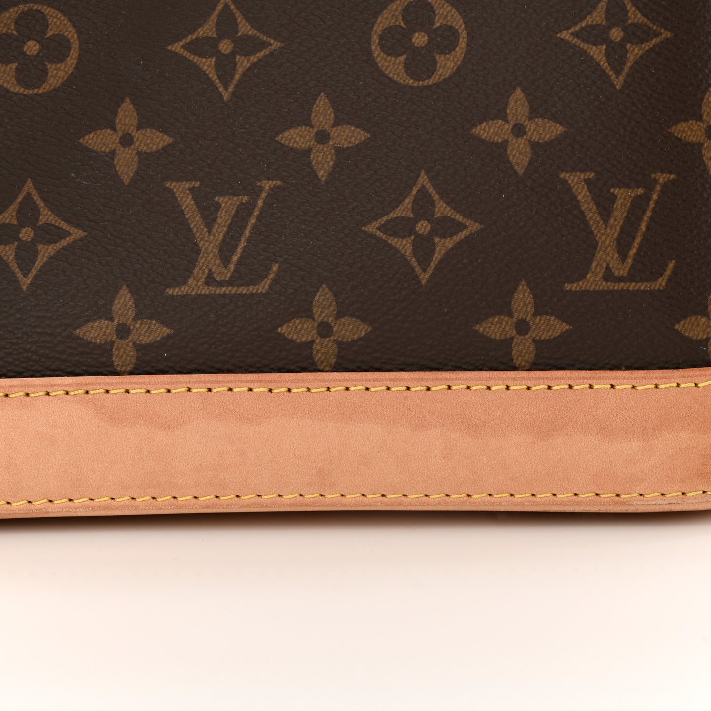 Monogram Alma BB