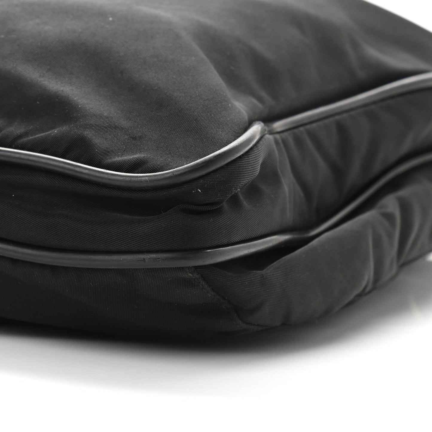 Nylon Flat Messenger Bag Black