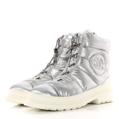 Chanel Metallic Nylon Quilted Womens Lace UP Snow Boots 40.5 Silver 3 of 12