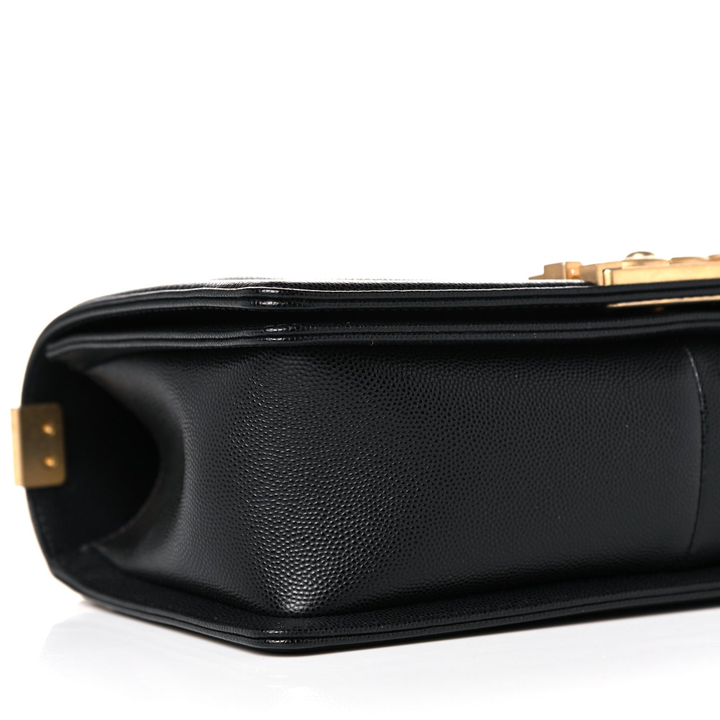 Caviar Quilted Medium Boy Flap Black