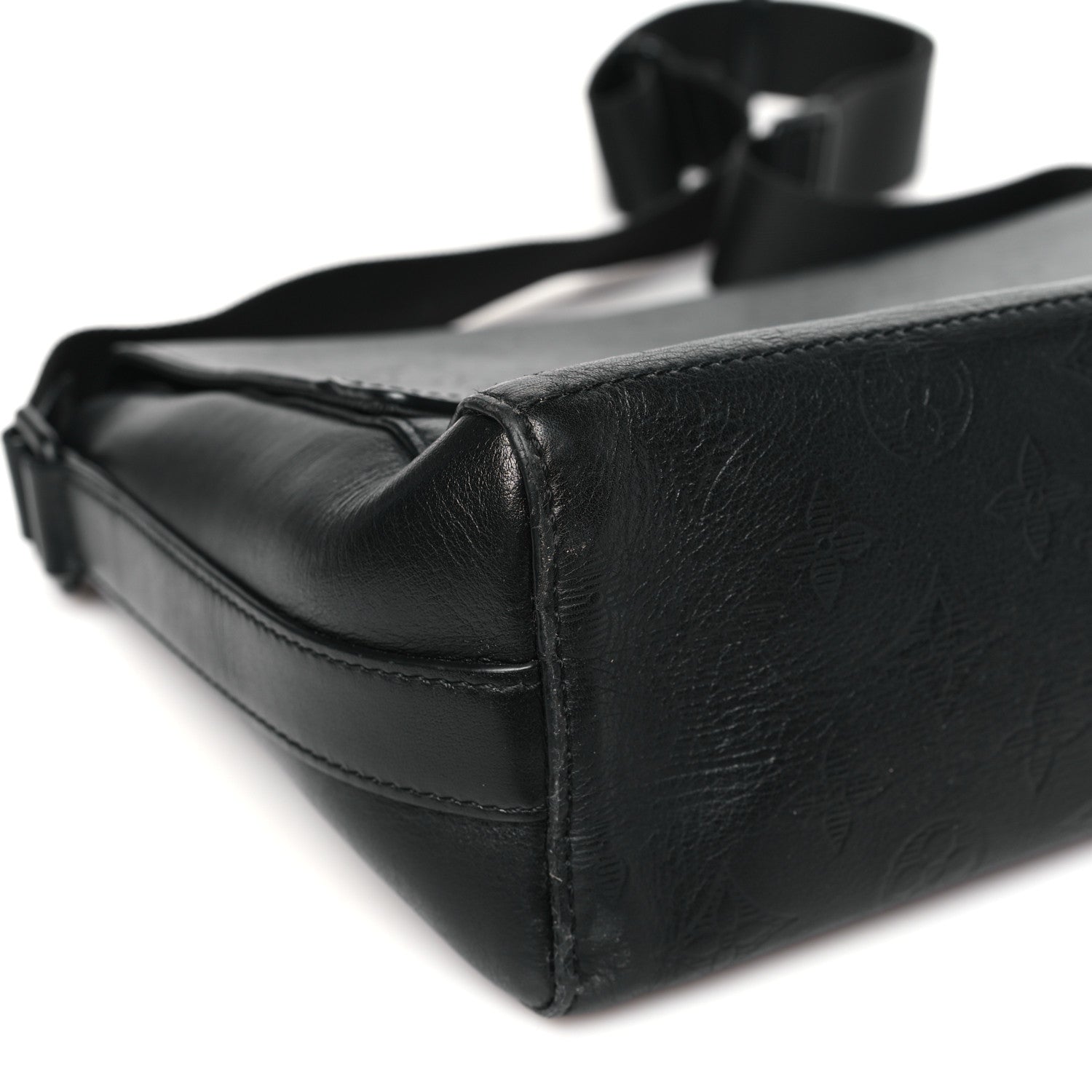 Louis Vuitton Calfskin Monogram Shadow Sprinter Messenger Black 8 of 9