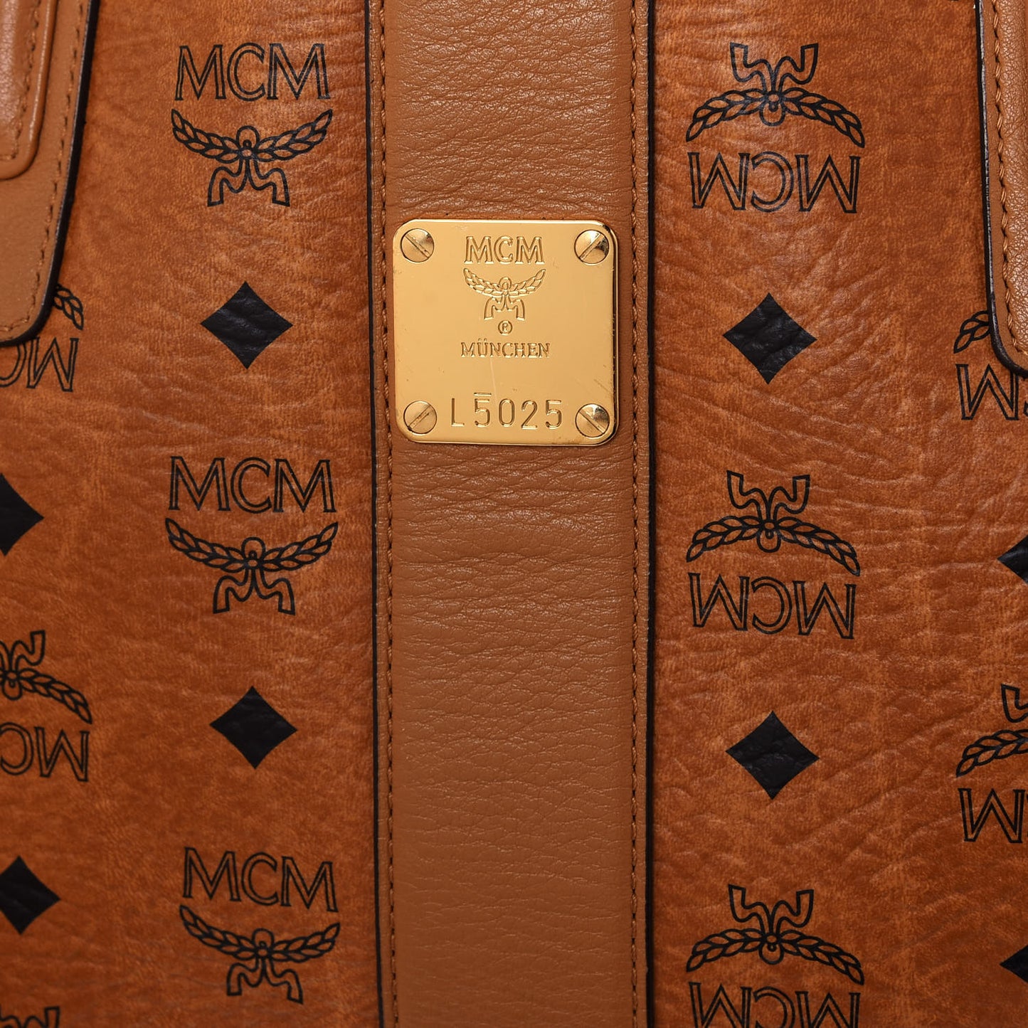 Visetos Medium Liz Reversible Shopper Tote Cognac