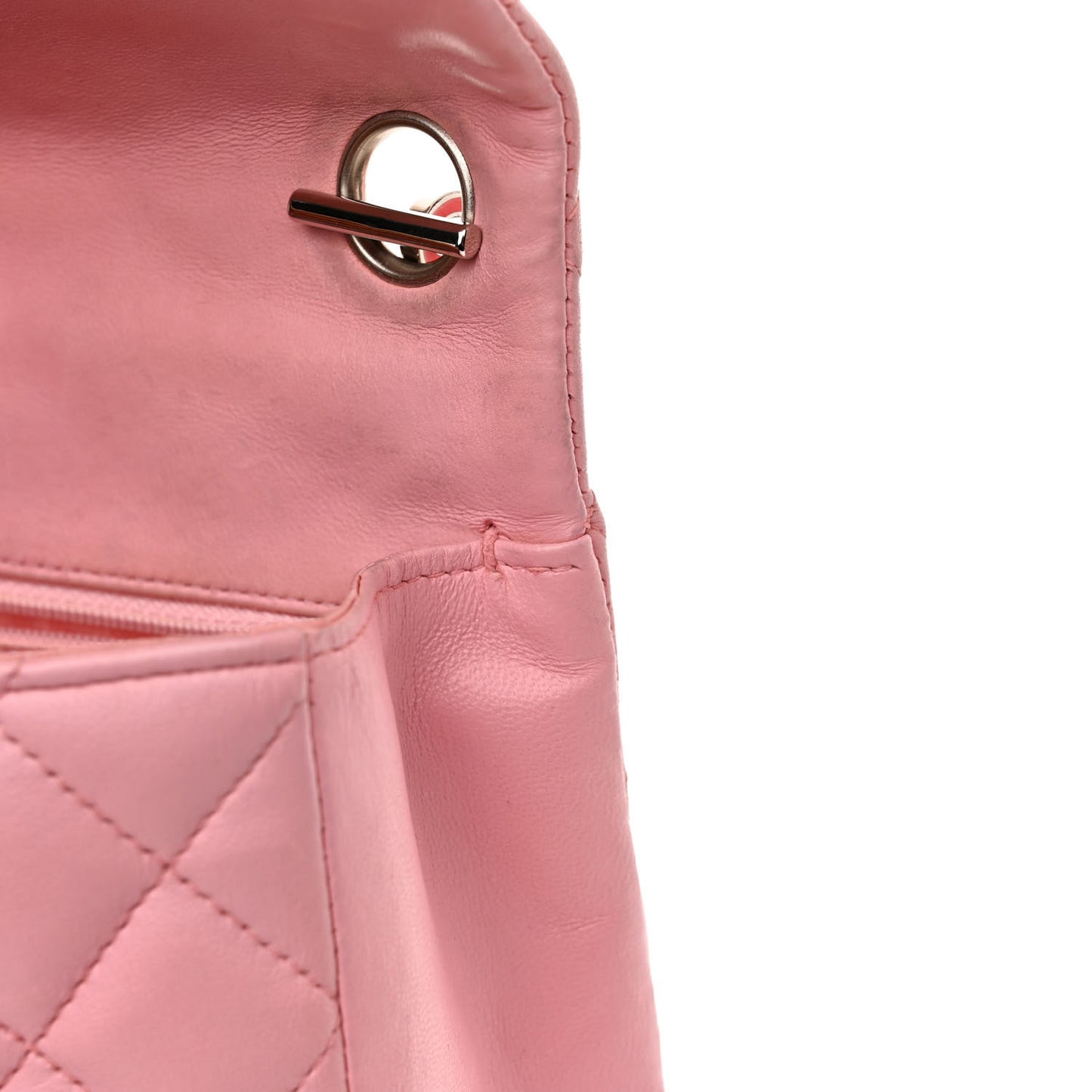Lambskin Medium Heart Valentine Flap Pink