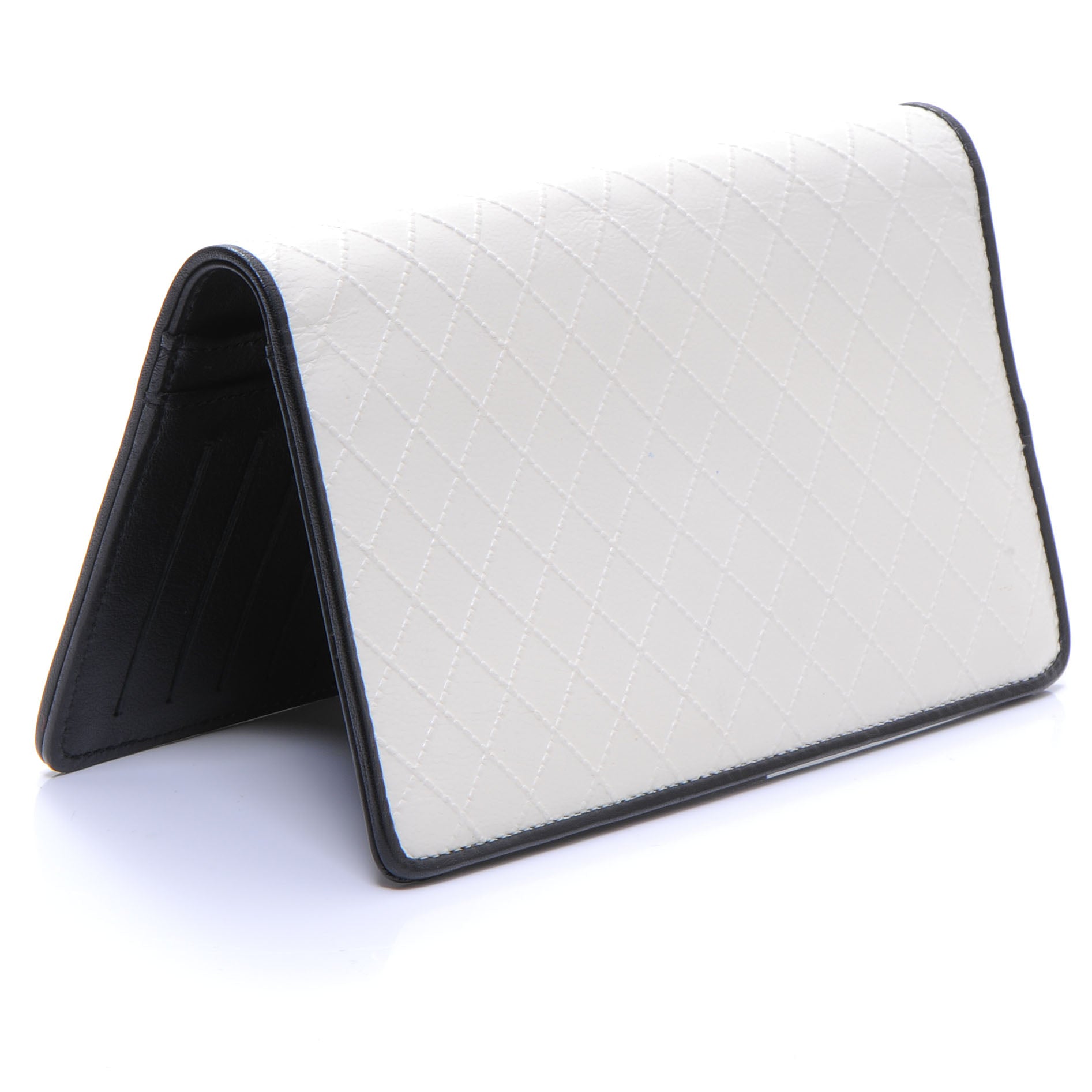Chanel Diamond Stitched Yen Wallet White 3 of 8