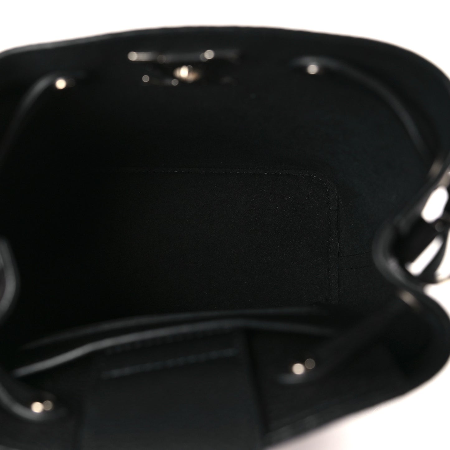 Calfskin Nano Lockme Bucket Black