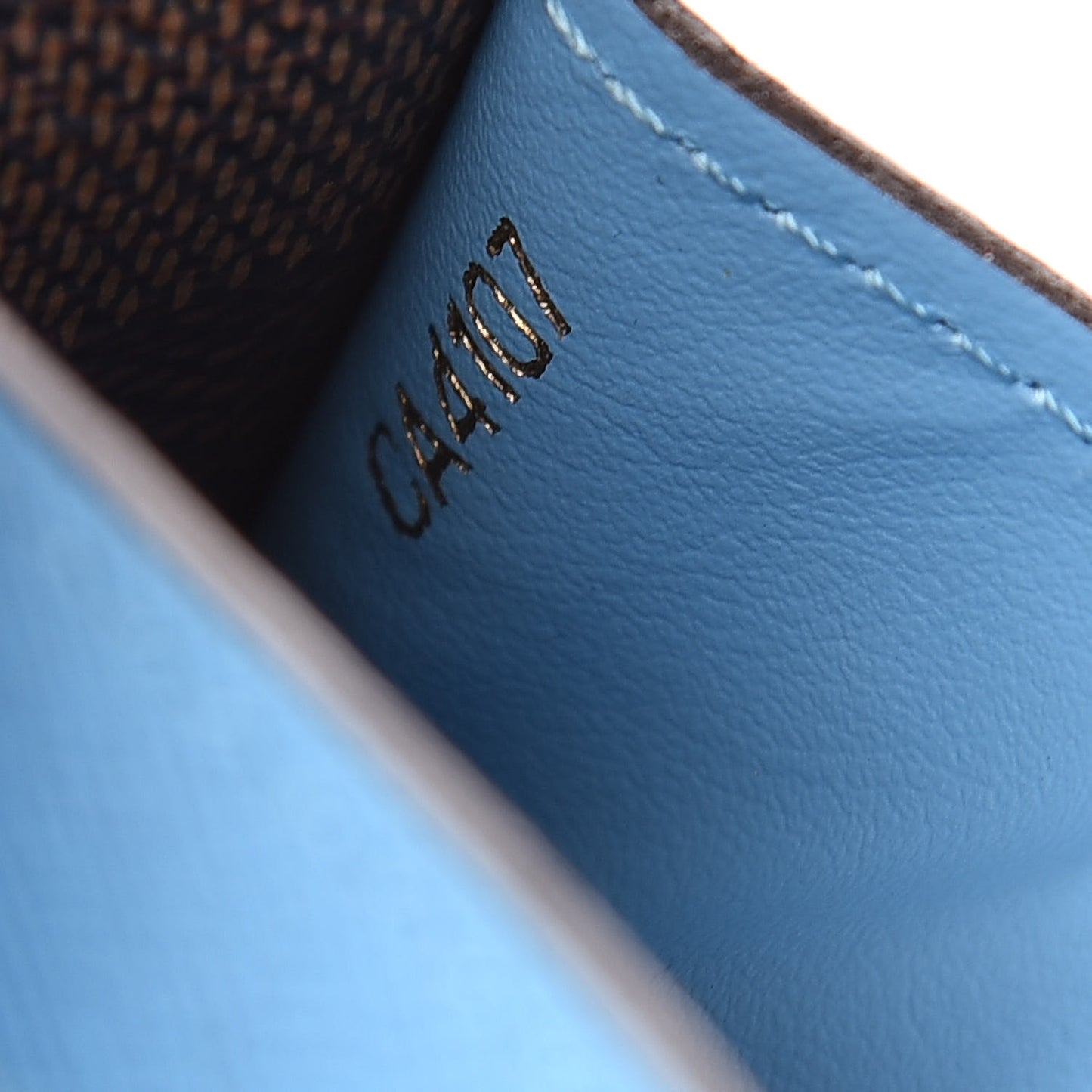 Damier Ebene 2017 Christmas Animation Sarah Wallet