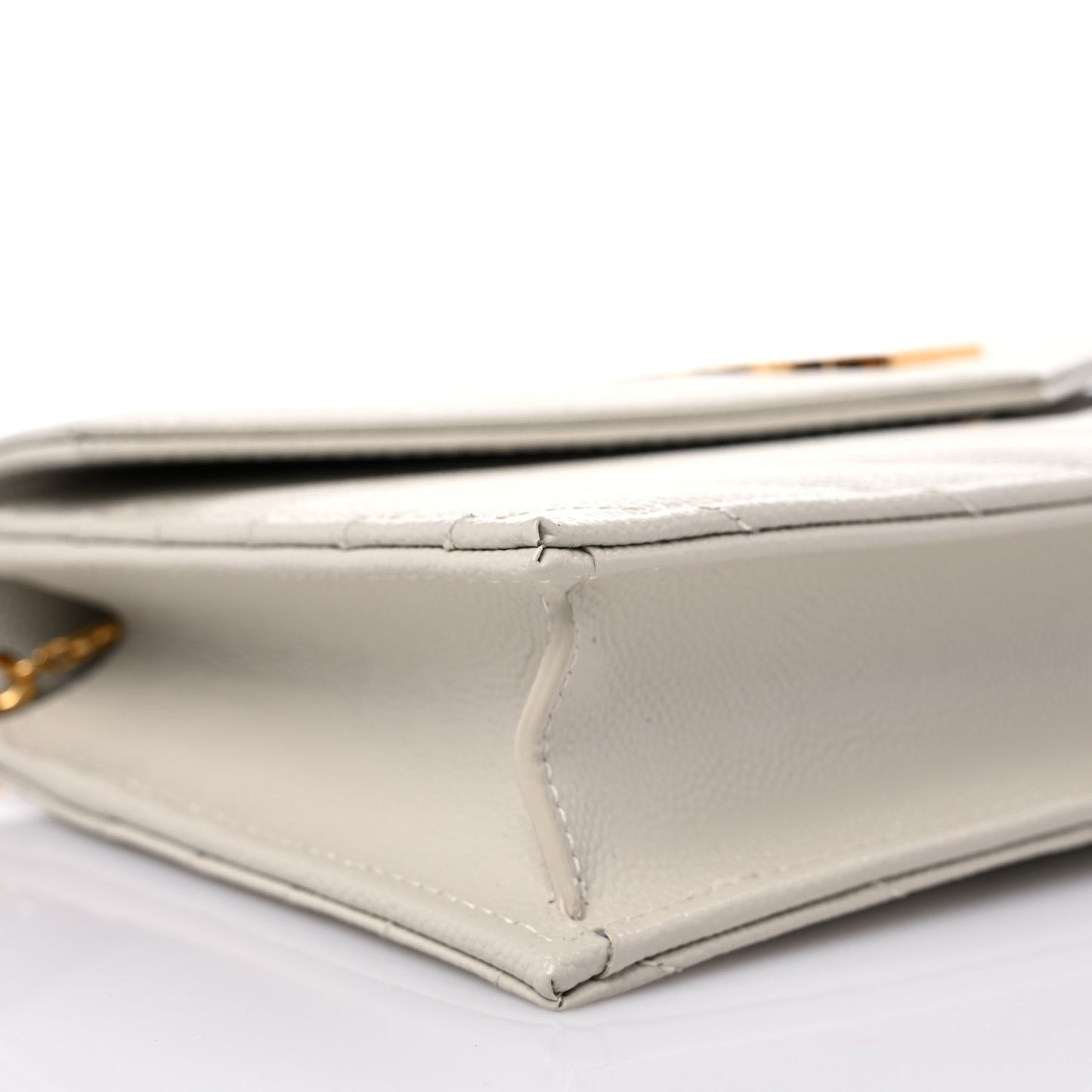 Grain De Poudre Matelasse Chevron Cassandre Envelope Chain Wallet Crema Soft