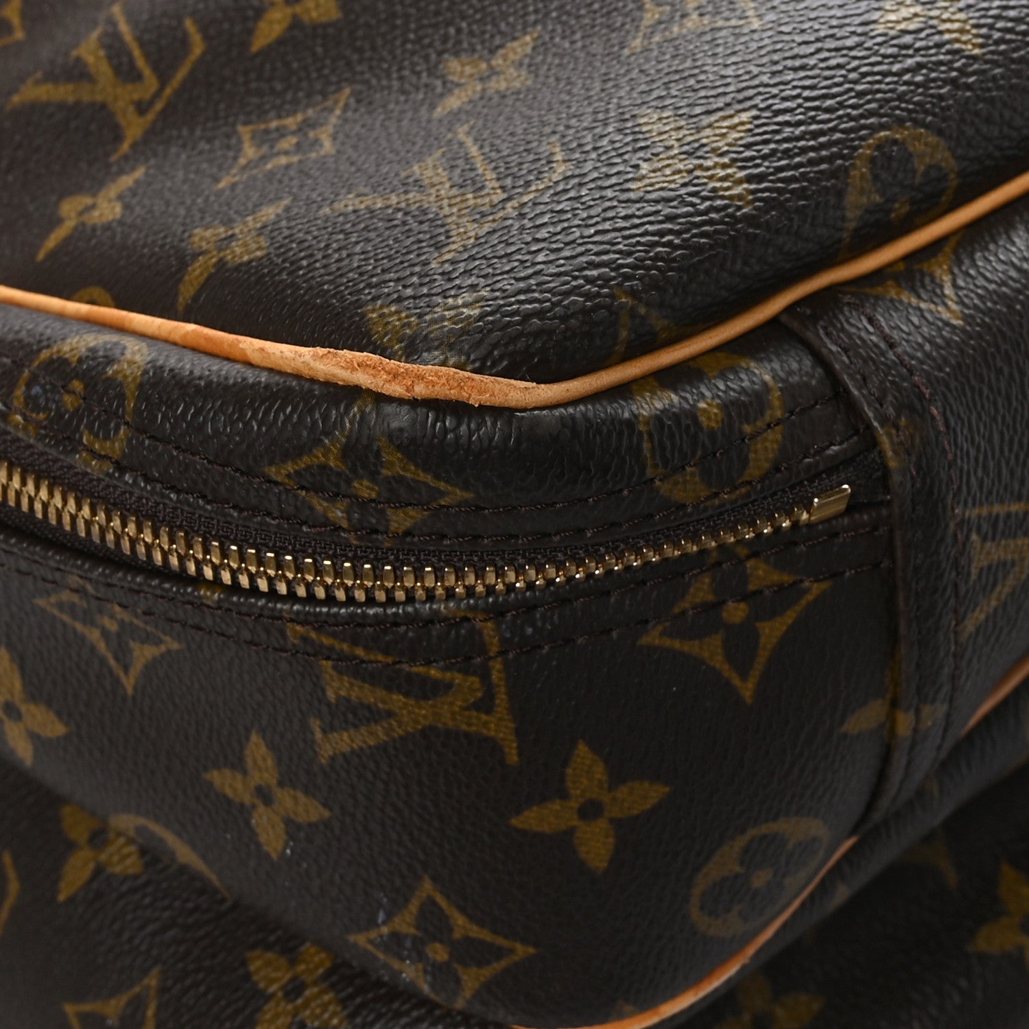 Louis Vuitton Monogram Alize 24 Heures Luggage 11 of 14