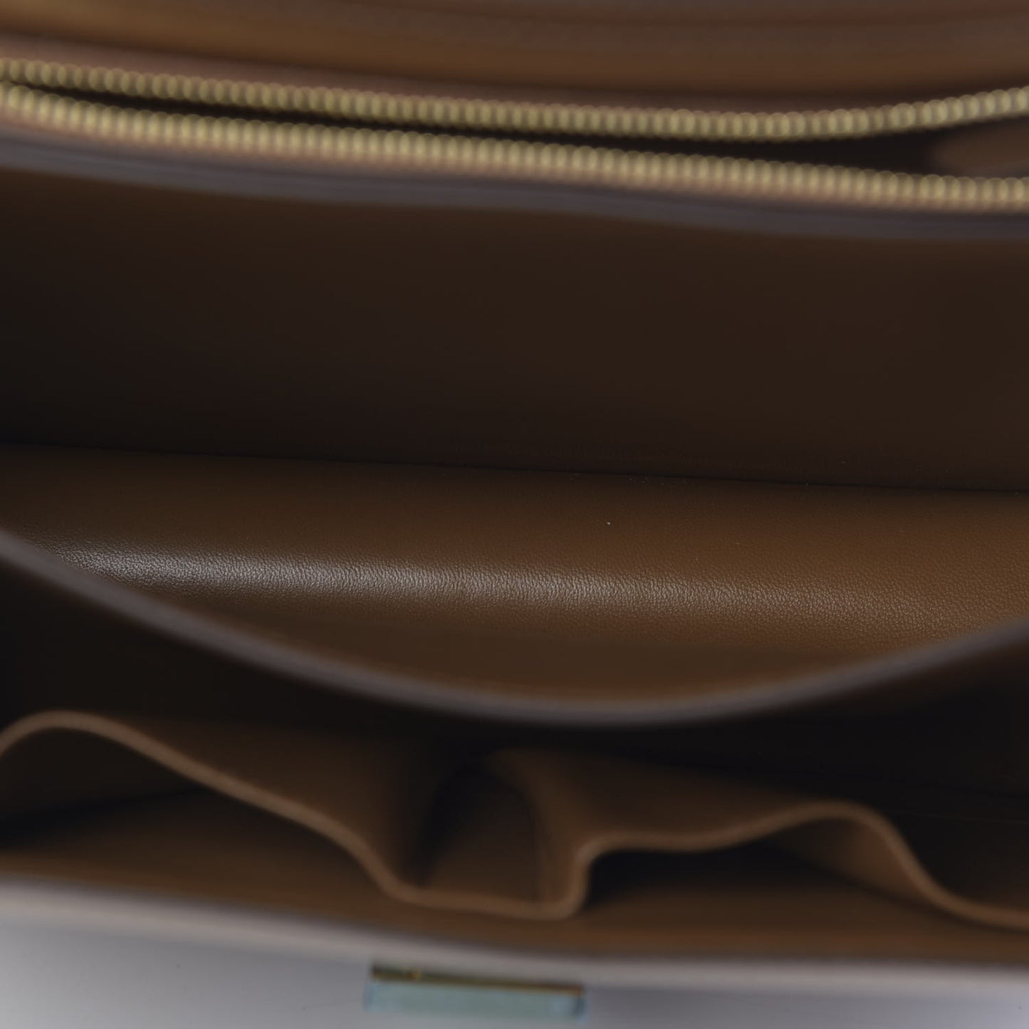 Box Calfskin Medium Classic Box Flap Bag Camel