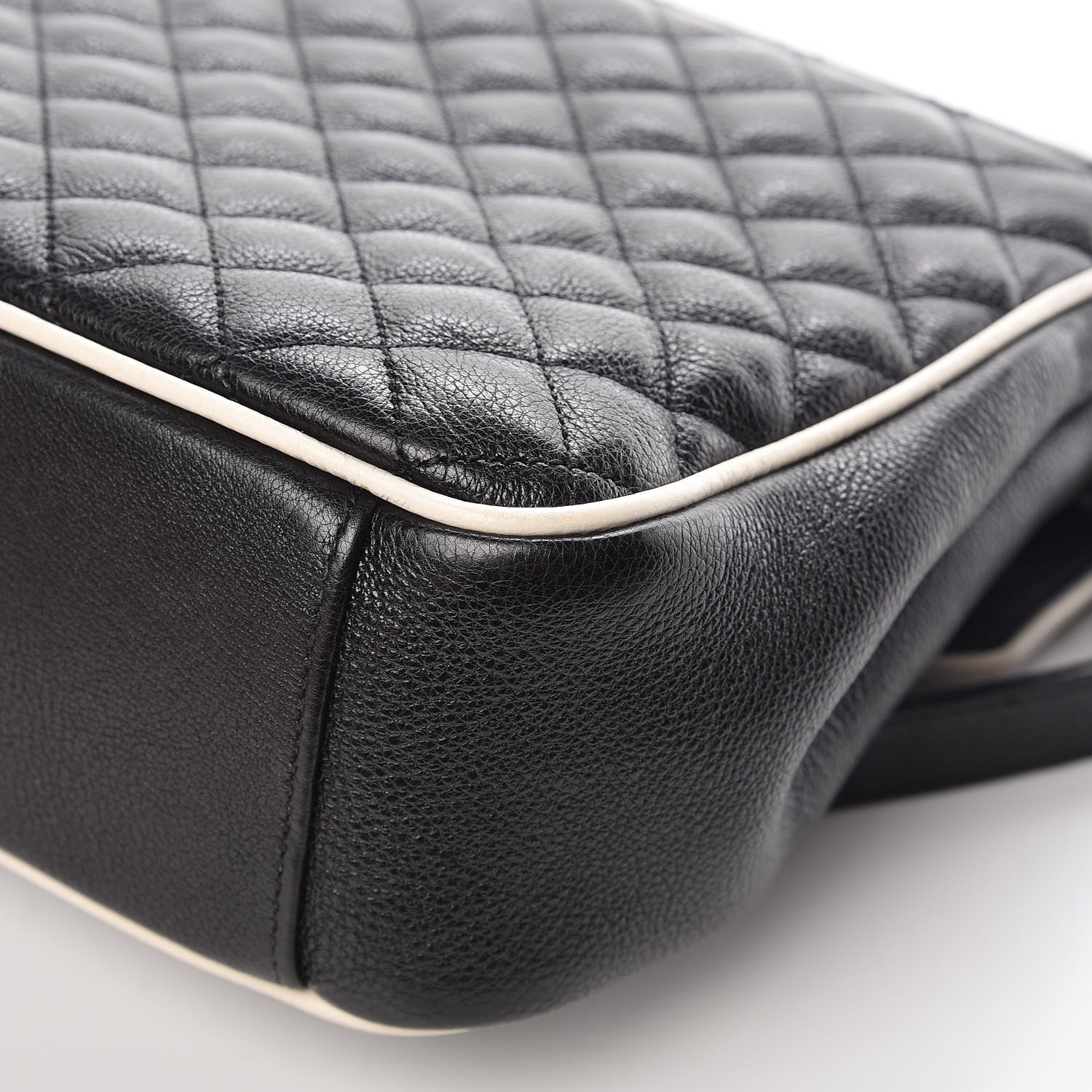 Saint Laurent Calfskin Mixed Matelasse Triquilt Large Monogram Envelope Satchel Black White 15 of 17