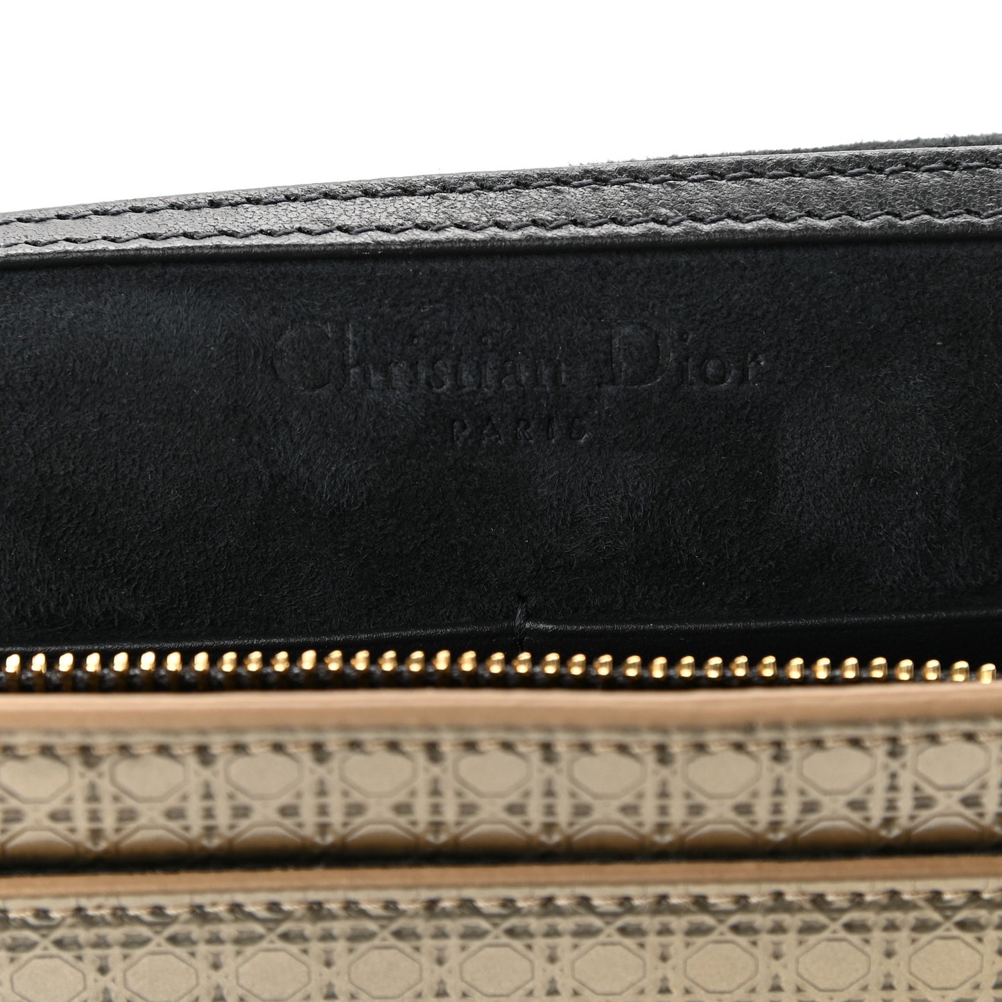 Metallic Patent Micro-Cannage 30 Montaigne 2 in 1 Pouch Gold