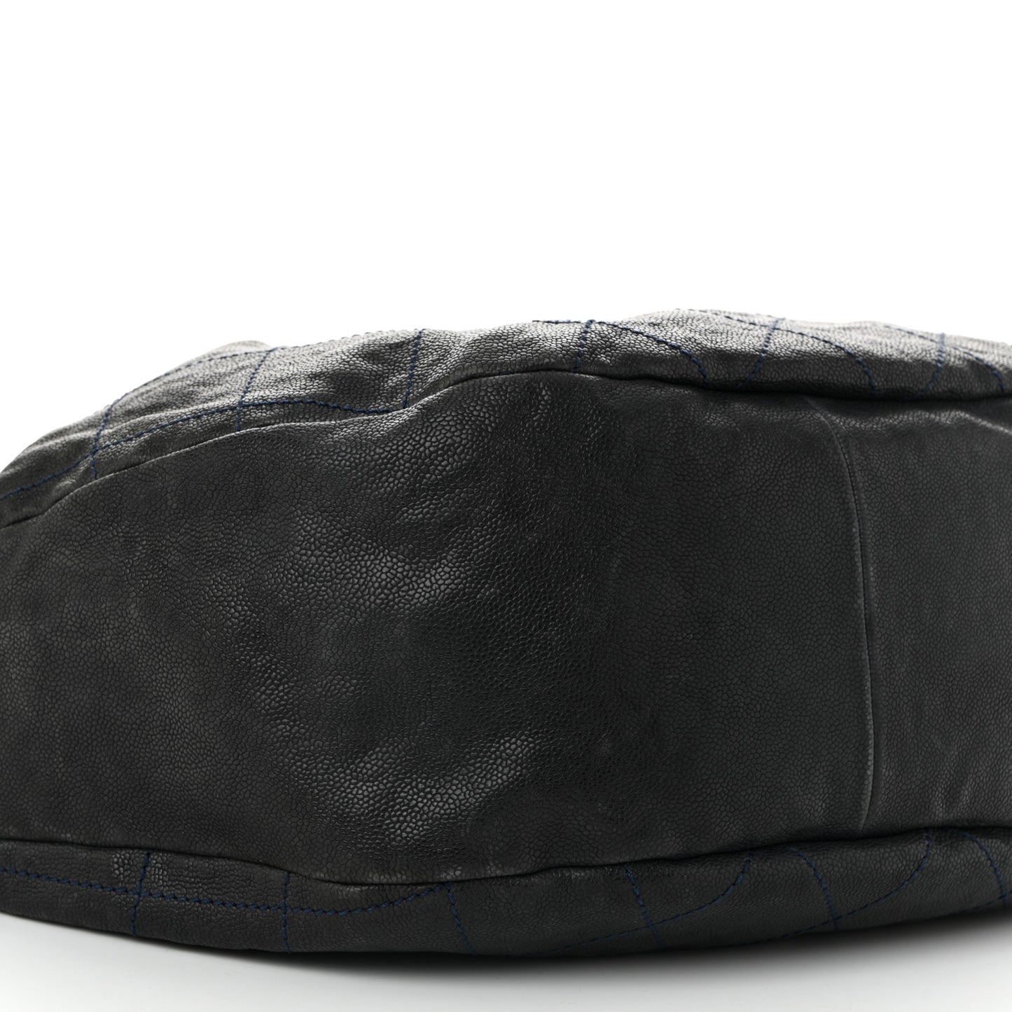 Caviar Stitched Outdoor Ligne Hobo Black