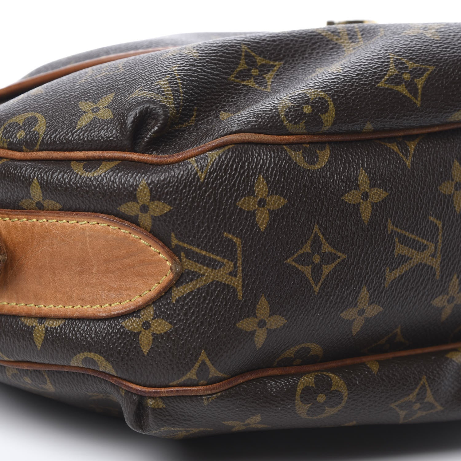 Louis Vuitton Monogram Tulum GM 9 of 17