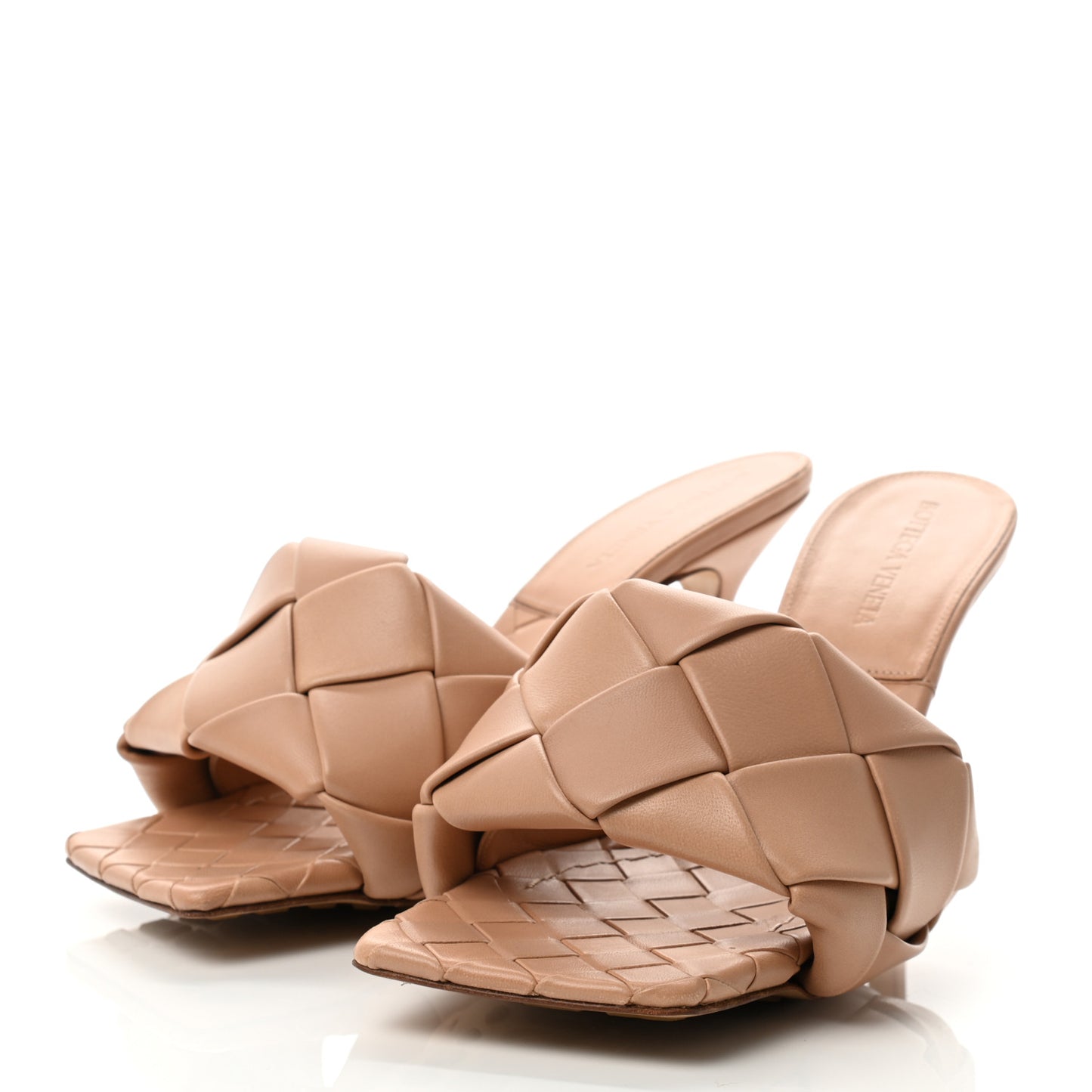 Nappa Maxi Intrecciato Lido Mule Sandals 37.5 Cipria