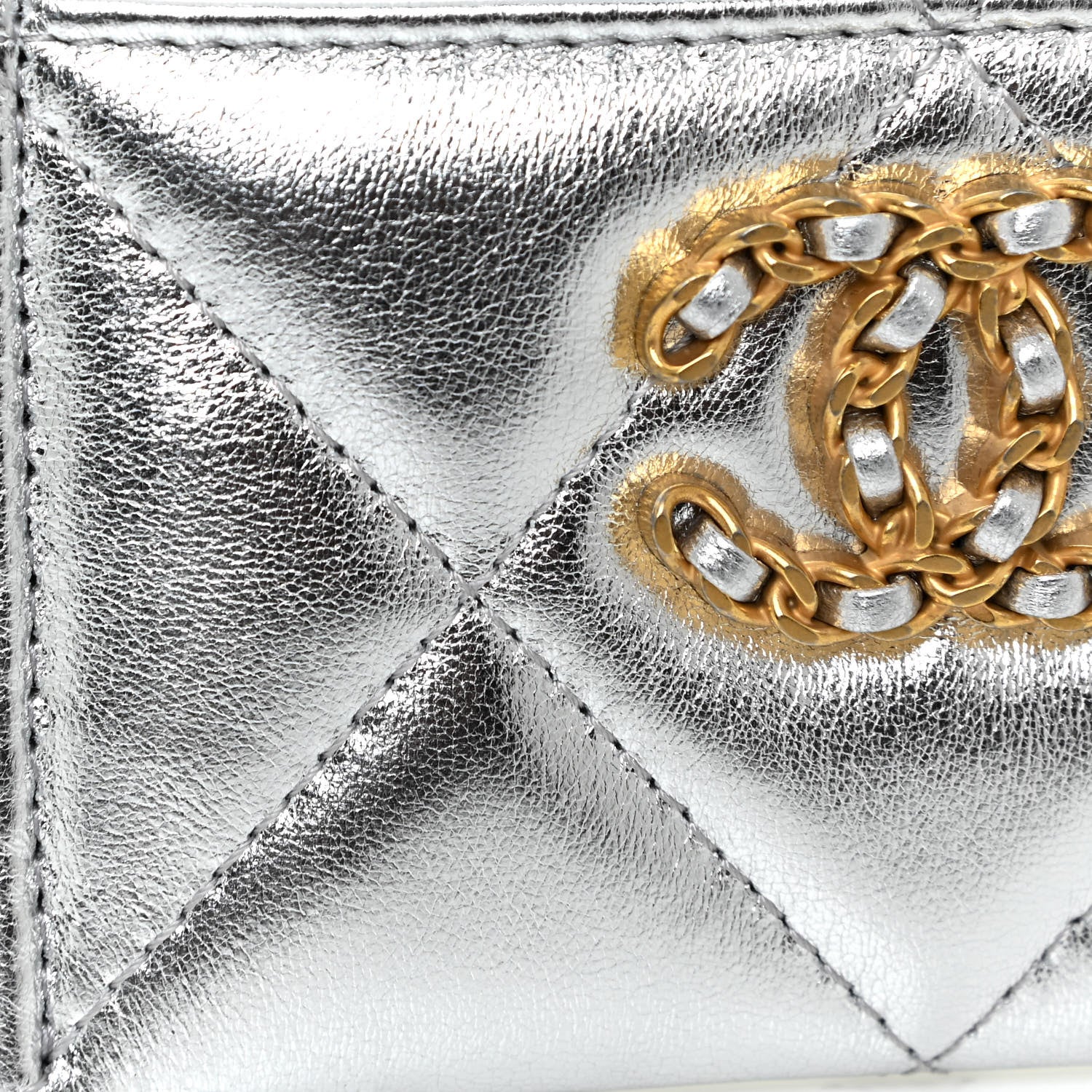 Chanel Metallic Goatskin Quilted 19 Card Holder Silver 7 of 11
