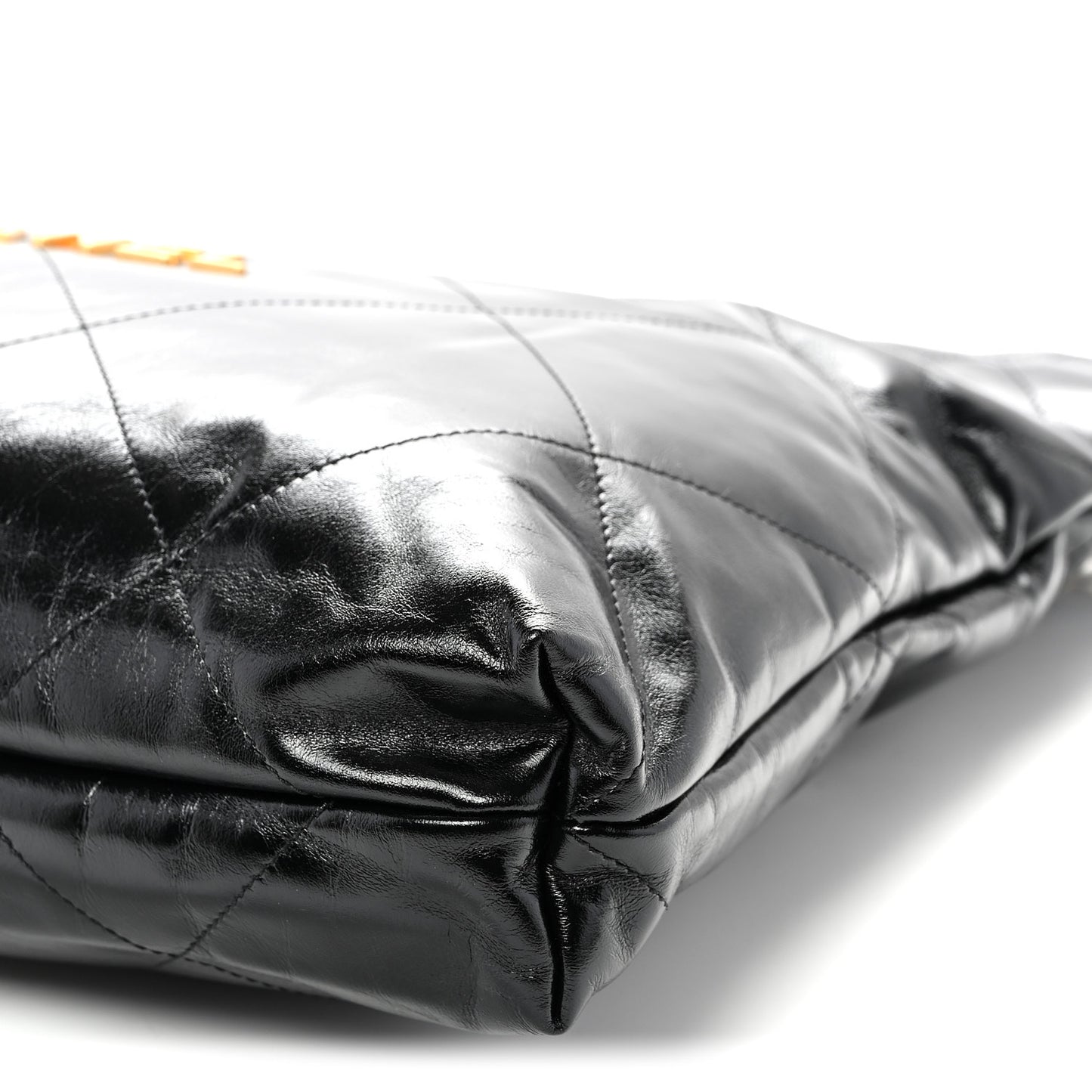 Shiny Calfskin Quilted Chanel 22 Black