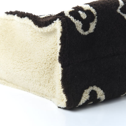 Louis Vuitton Shearling Monogram Giant Teddy Onthego GM Black White 6 of 9