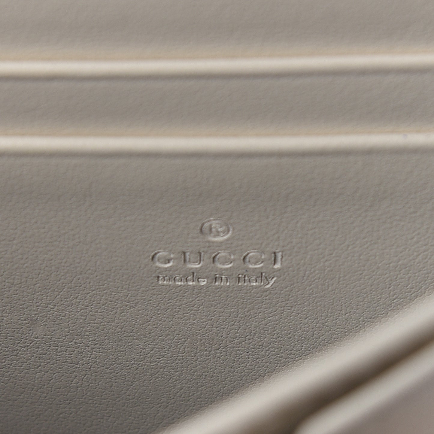 Calfskin Matelasse GG Marmont Chain Wallet Mystic White