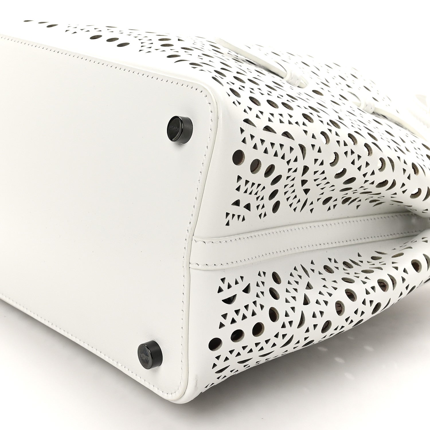 Alaia Calfskin Vienne Wave Mina 25 Bag  White 10 of 10