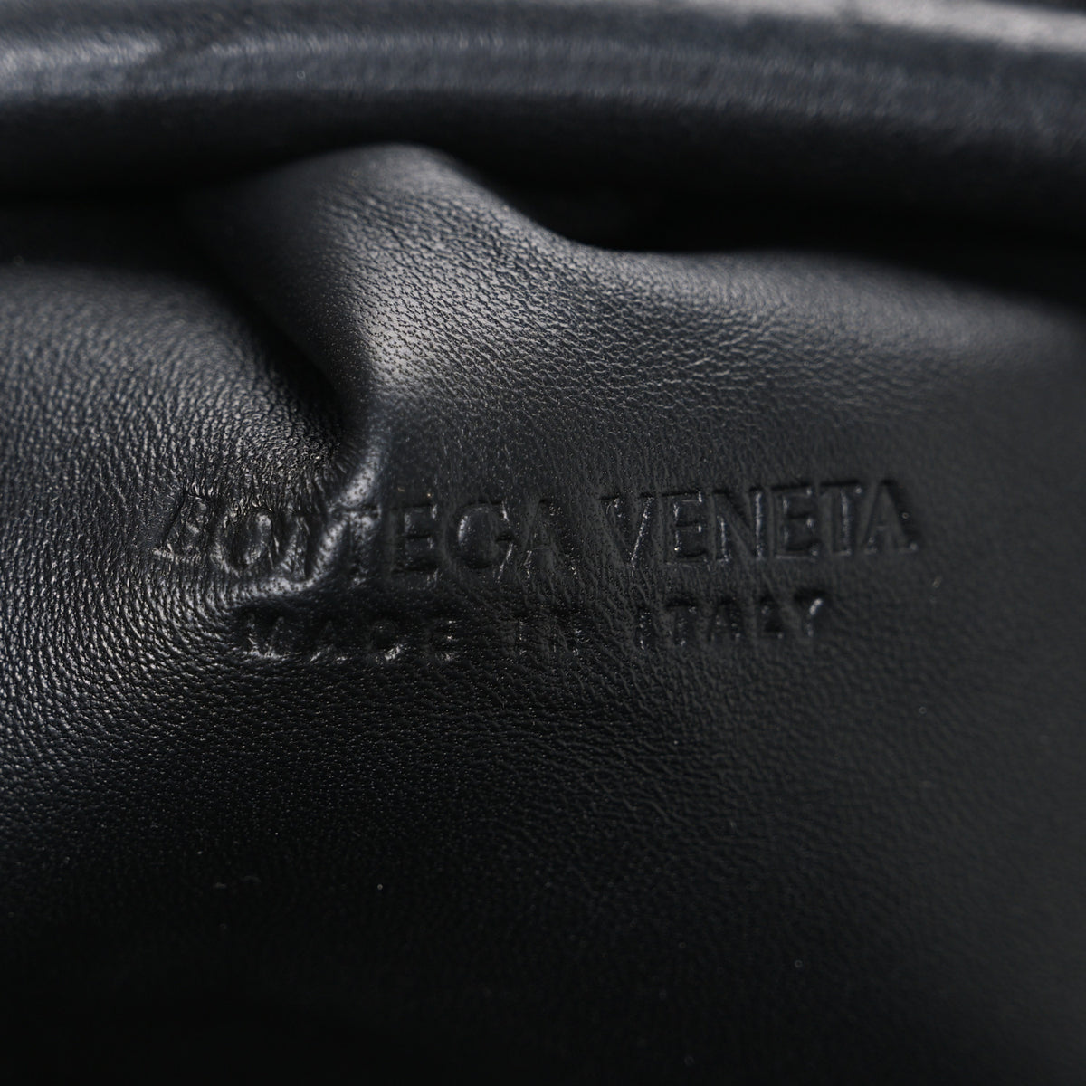 Bottega Veneta Nappa Maxi Intreccio The Pouch Oversized Clutch Black 6 of 10