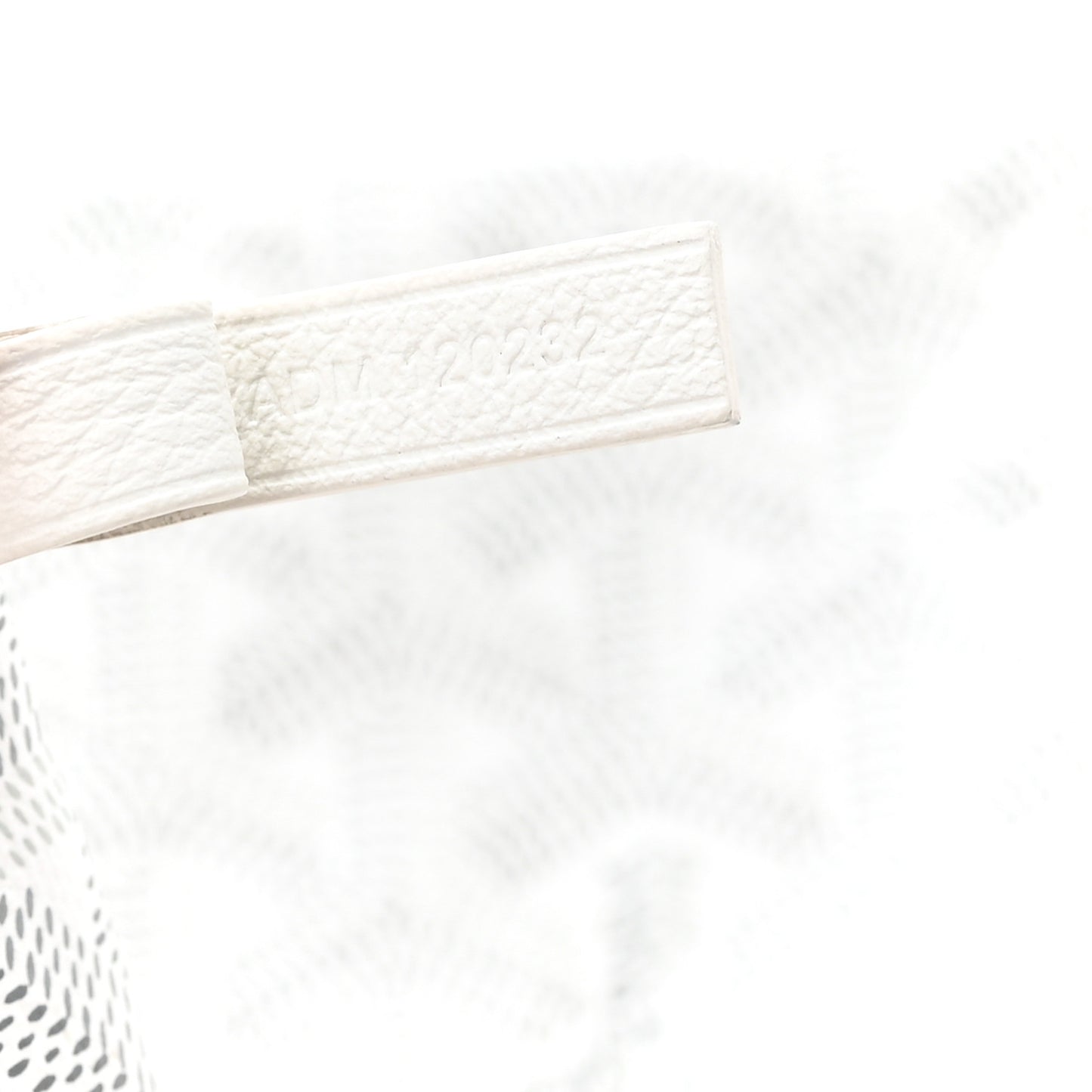 Goyardine Coeur Saint Louis PM White