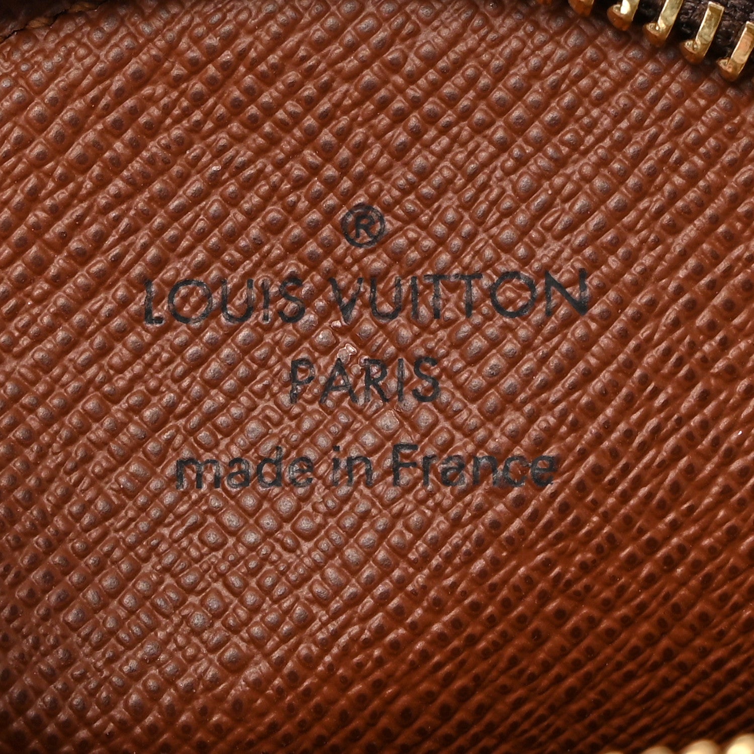 Louis Vuitton Monogram Round Coin Purse 6 of 7