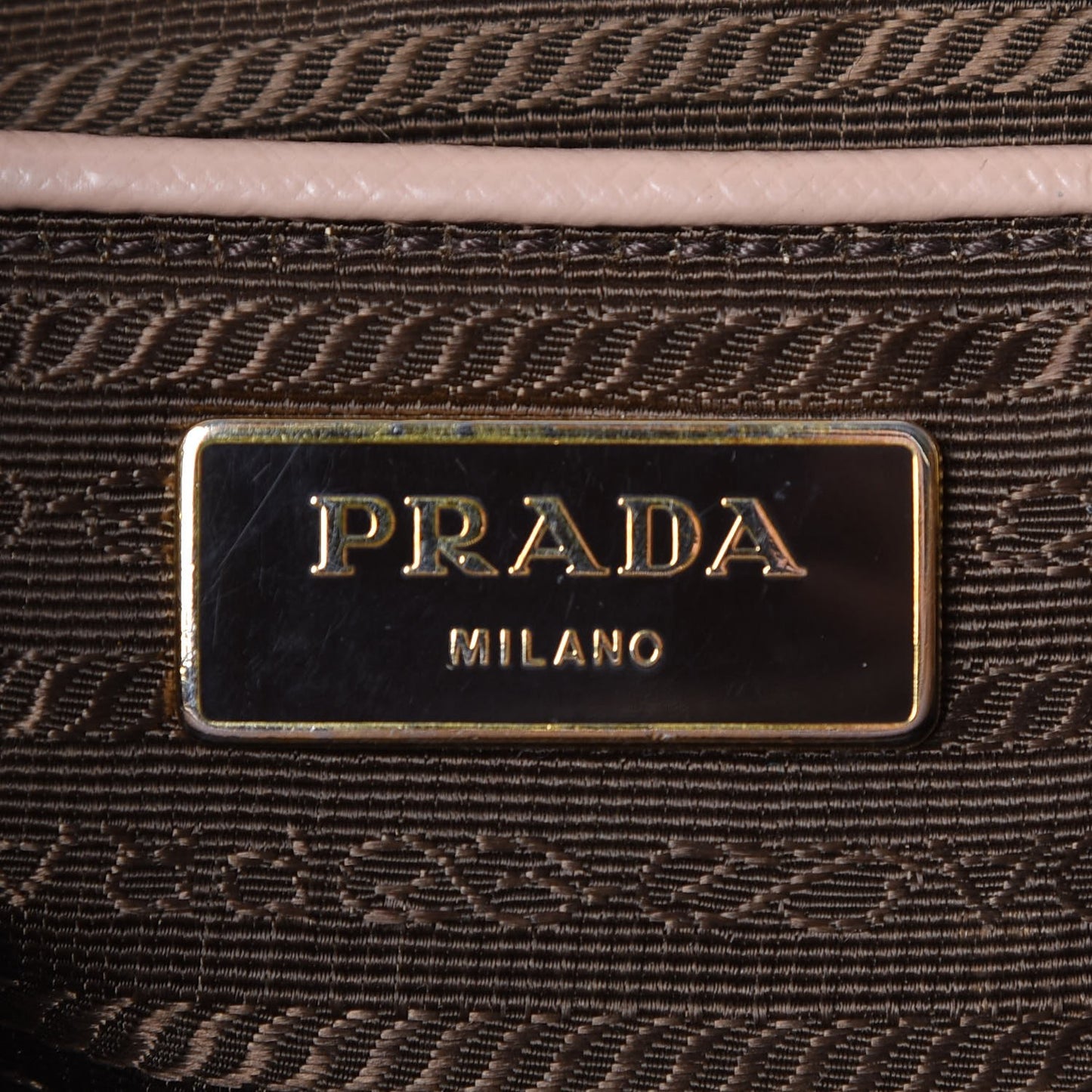 Saffiano Medium Double Zip Tote Cammeo
