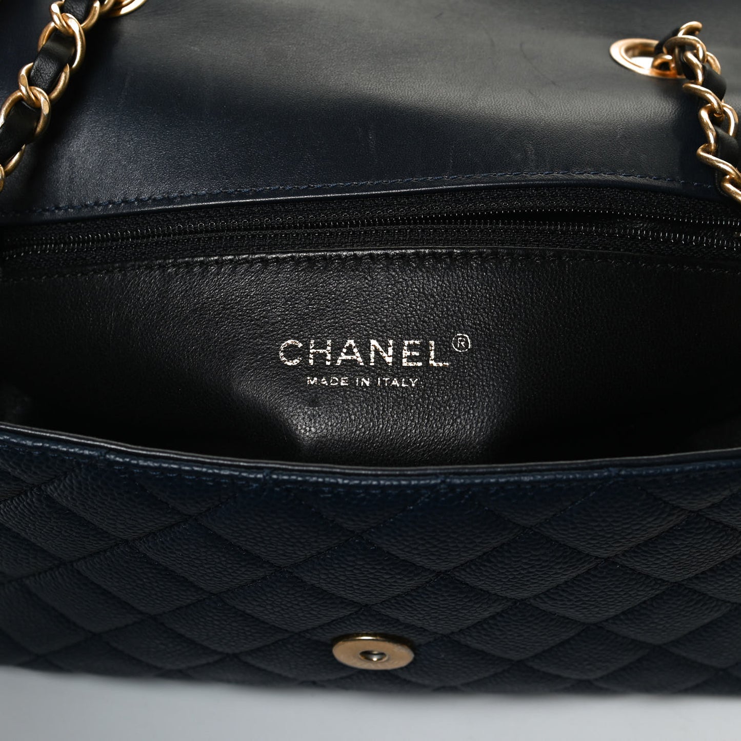 Caviar Quilted Medium CC Filigree Flap Navy Black