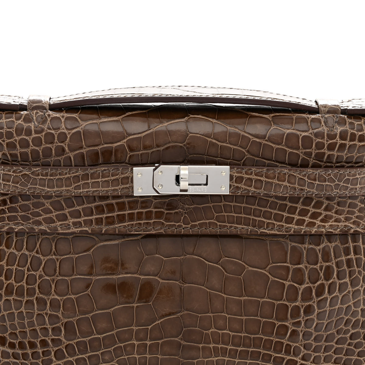 Shiny Alligator Kelly Pochette Gris Elephant