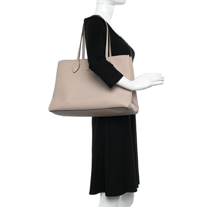 Louis Vuitton Grained Calfskin Lockme Shopper Greige 3 of 11