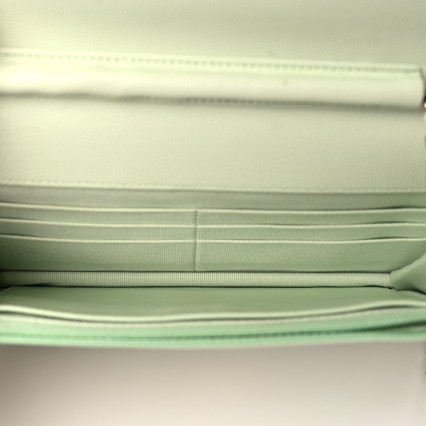 Caviar Quilted Wallet On Chain WOC Light Green