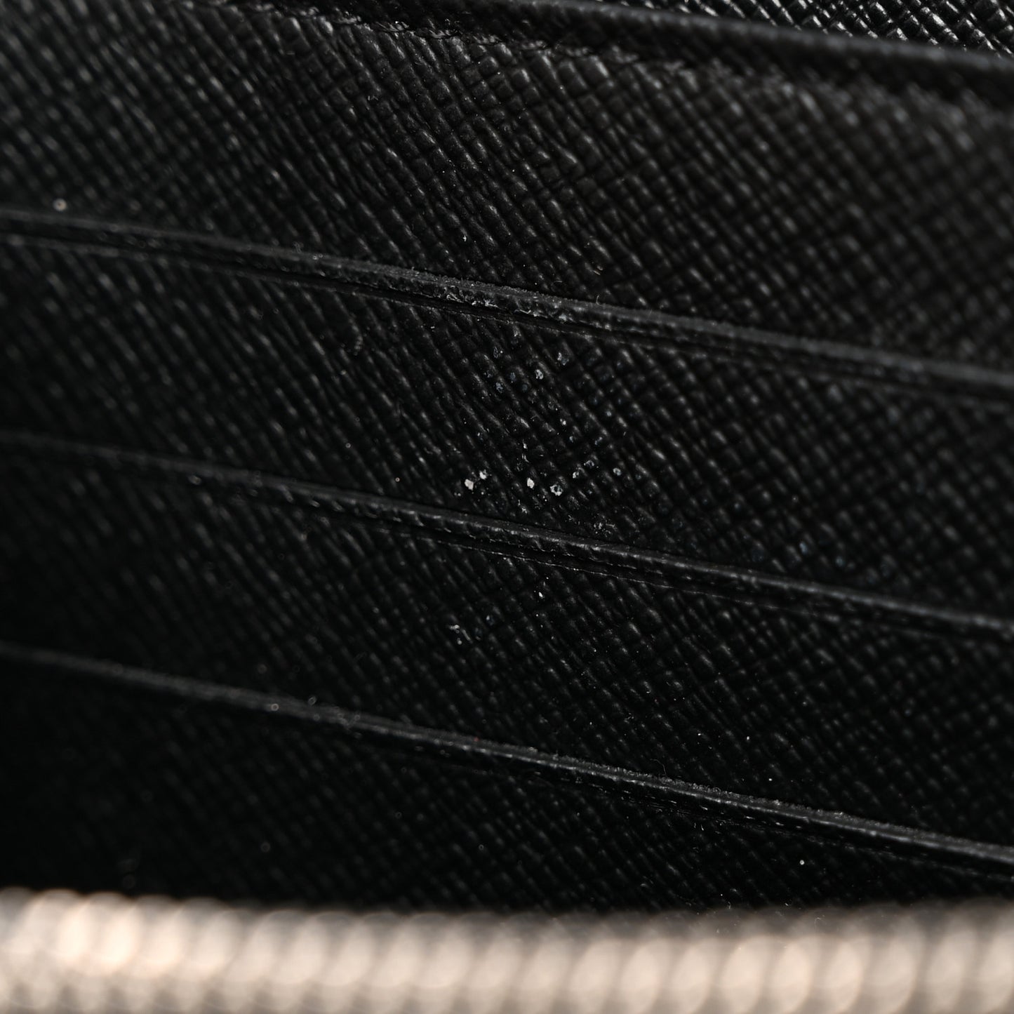 Damier Graphite Zippy Organizer Wallet