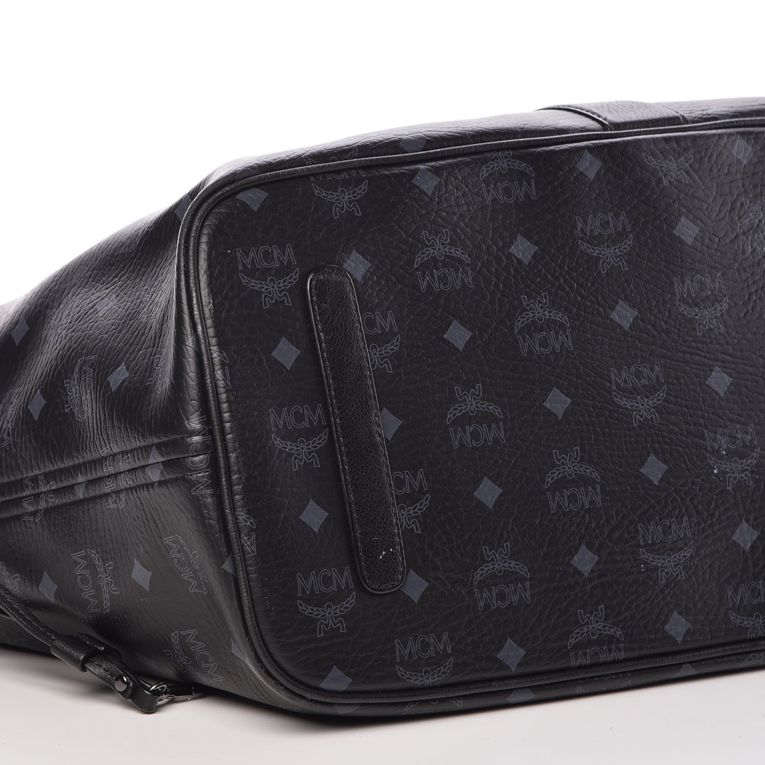 MCM Visetos Large Liz Reversible Shopper Tote Black 27 of 35
