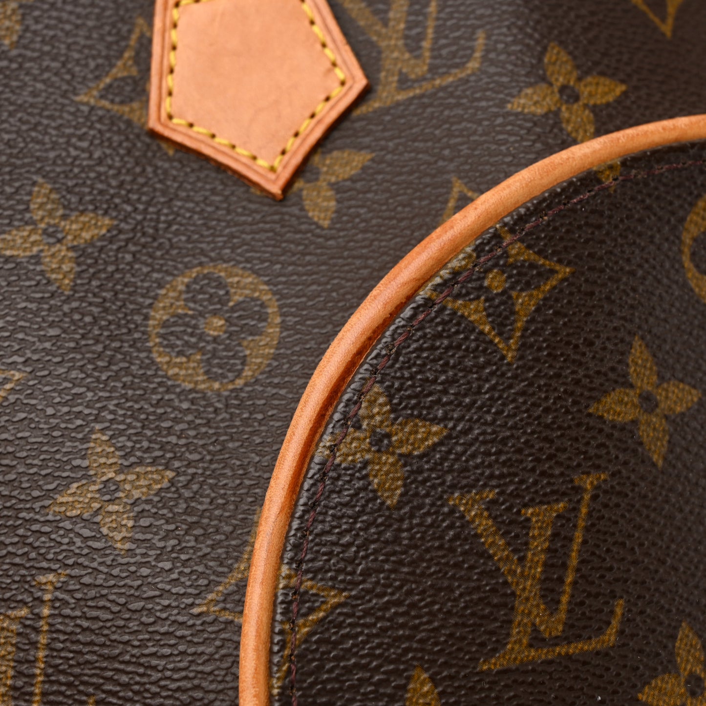 Monogram Ellipse MM