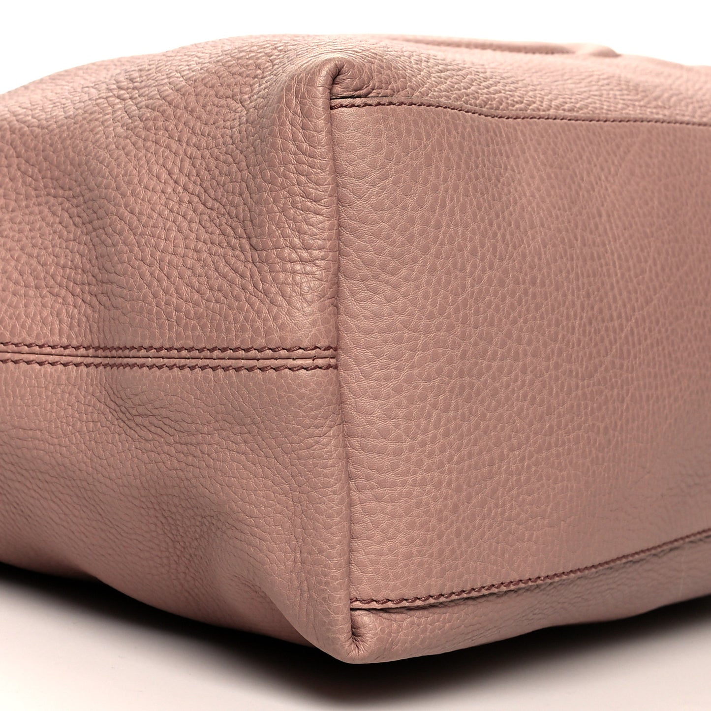 Pebbled Calfskin Medium Soho Chain Shoulder Bag Dark Cipria