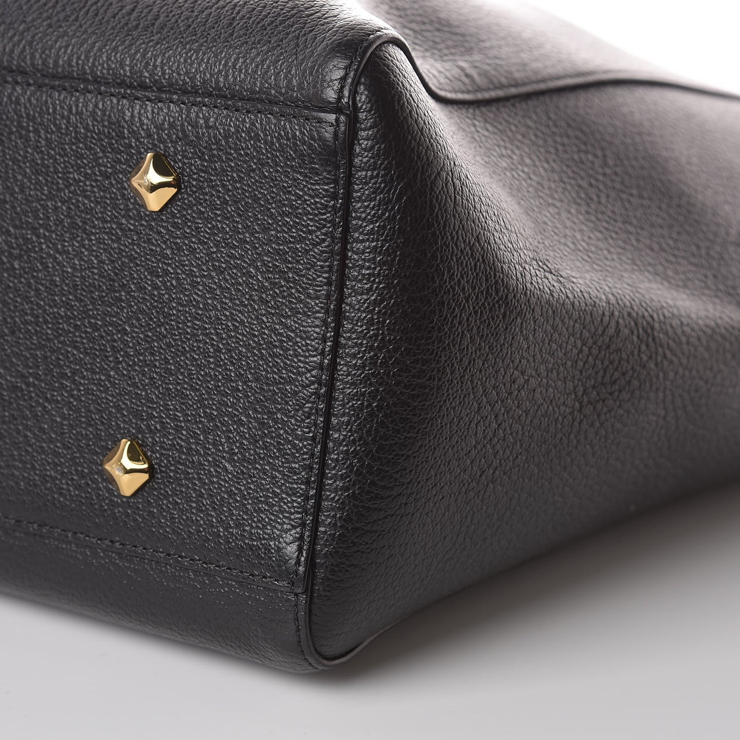 Grained Calfskin Medium Reversible Wandel Tote Black