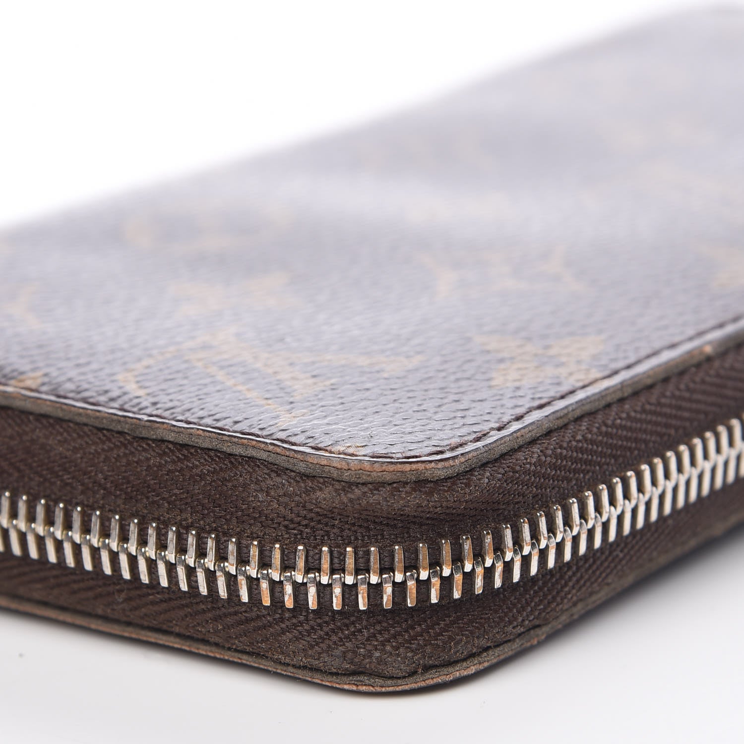 Louis Vuitton Monogram Zippy Wallet 13 of 15