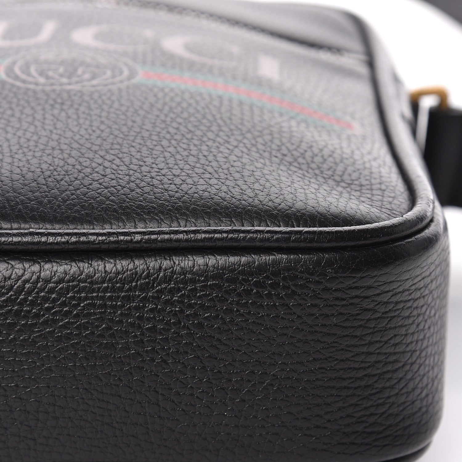 Gucci Grained Calfskin Logo Messenger Bag Black 7 of 12
