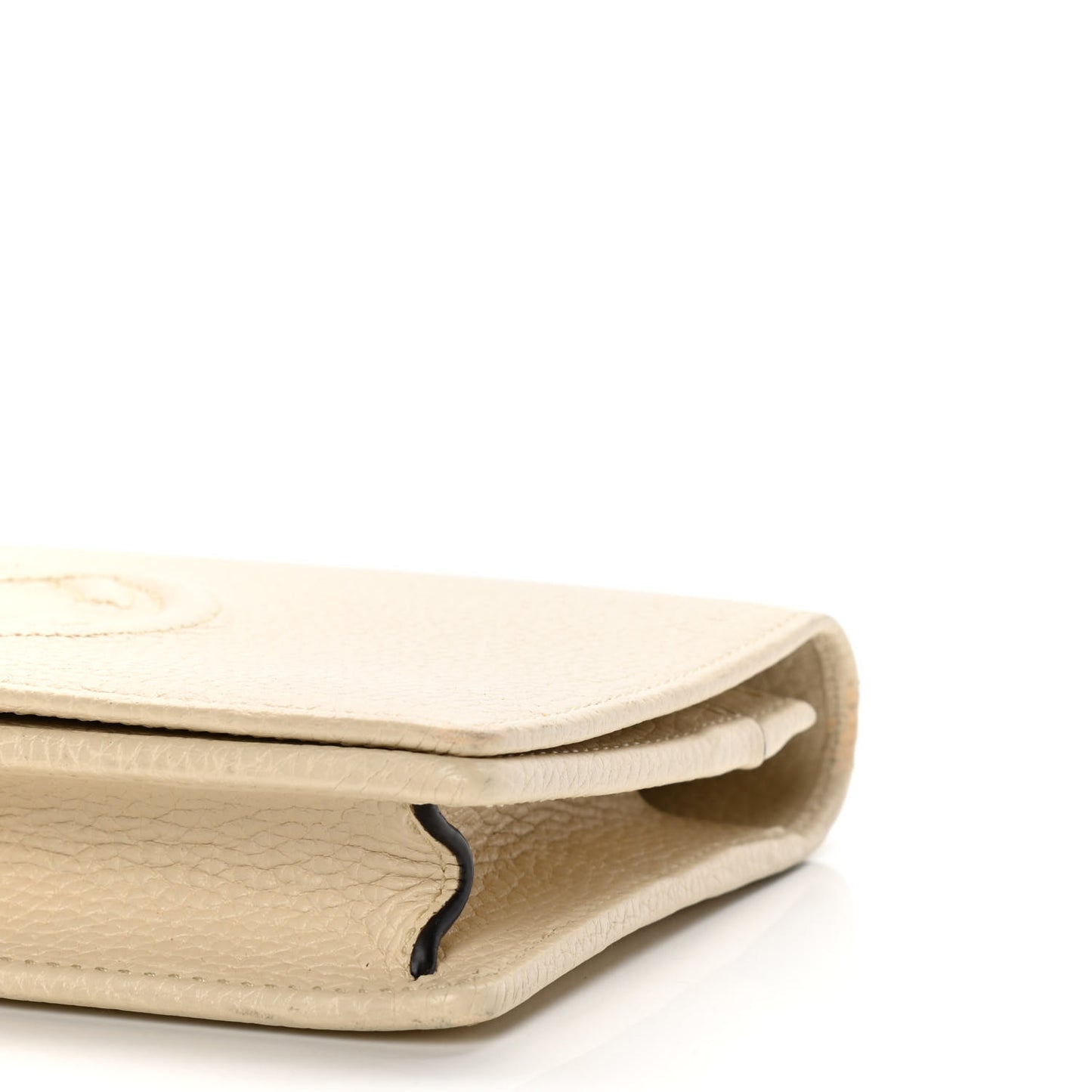 Pebbled Calfskin Soho Wallet on Chain Ivoire