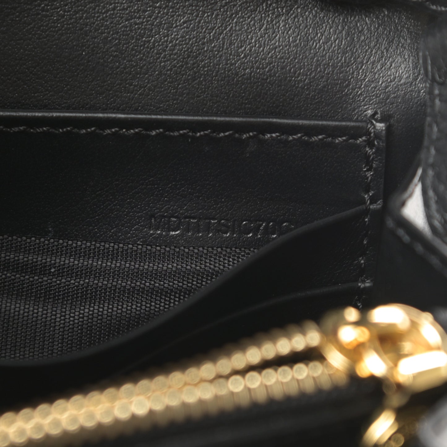 Grainy Calfskin Vintage Check Wallet With Detachable Strap Black