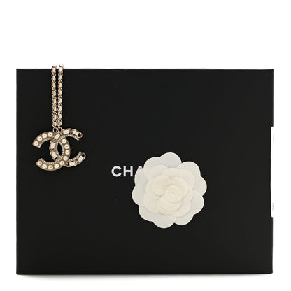 Chanel Pearl Crystal Lambskin Chain CC Necklace White Gold 7 of 7