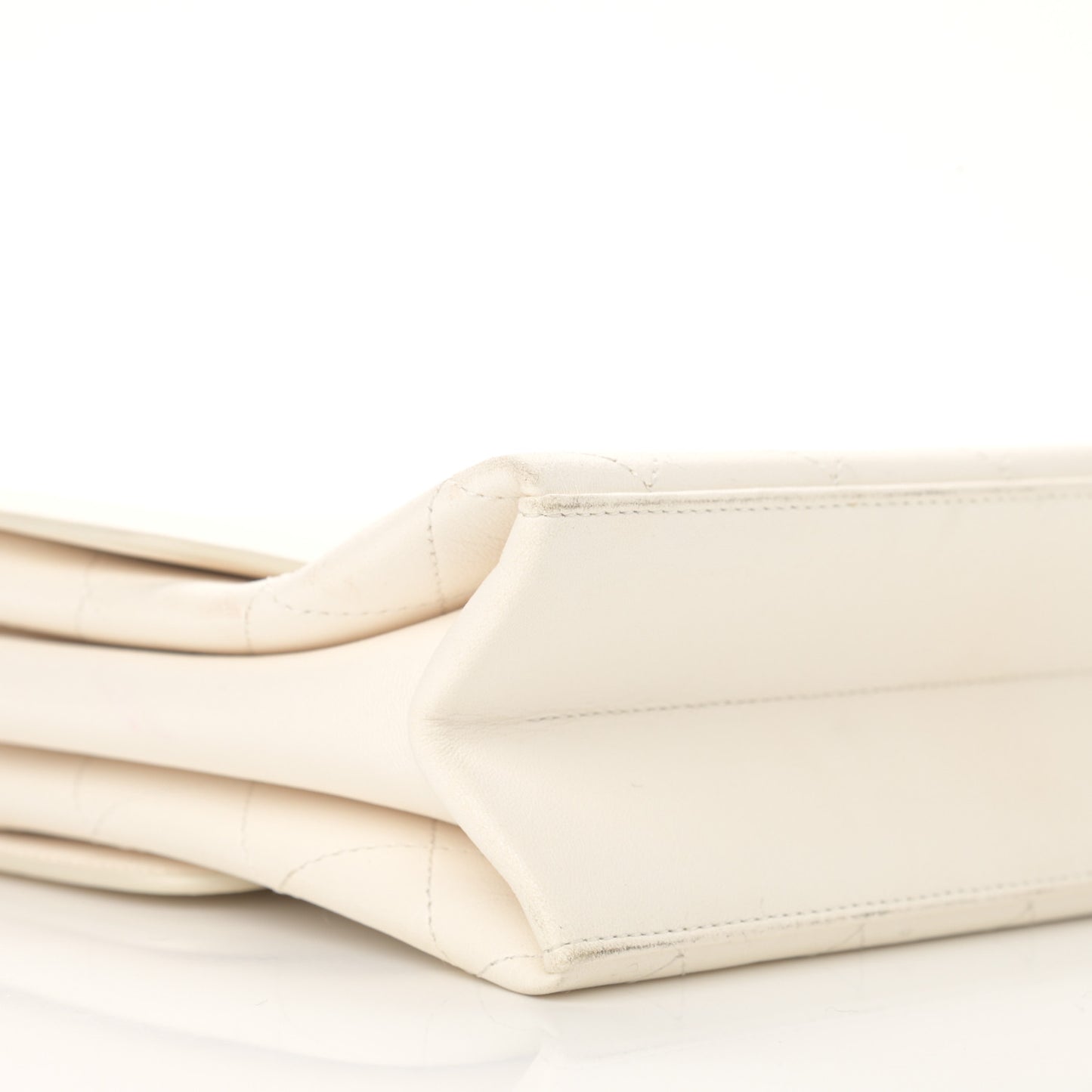 Lambskin Quilted Medium Coco Lux Flap Beige