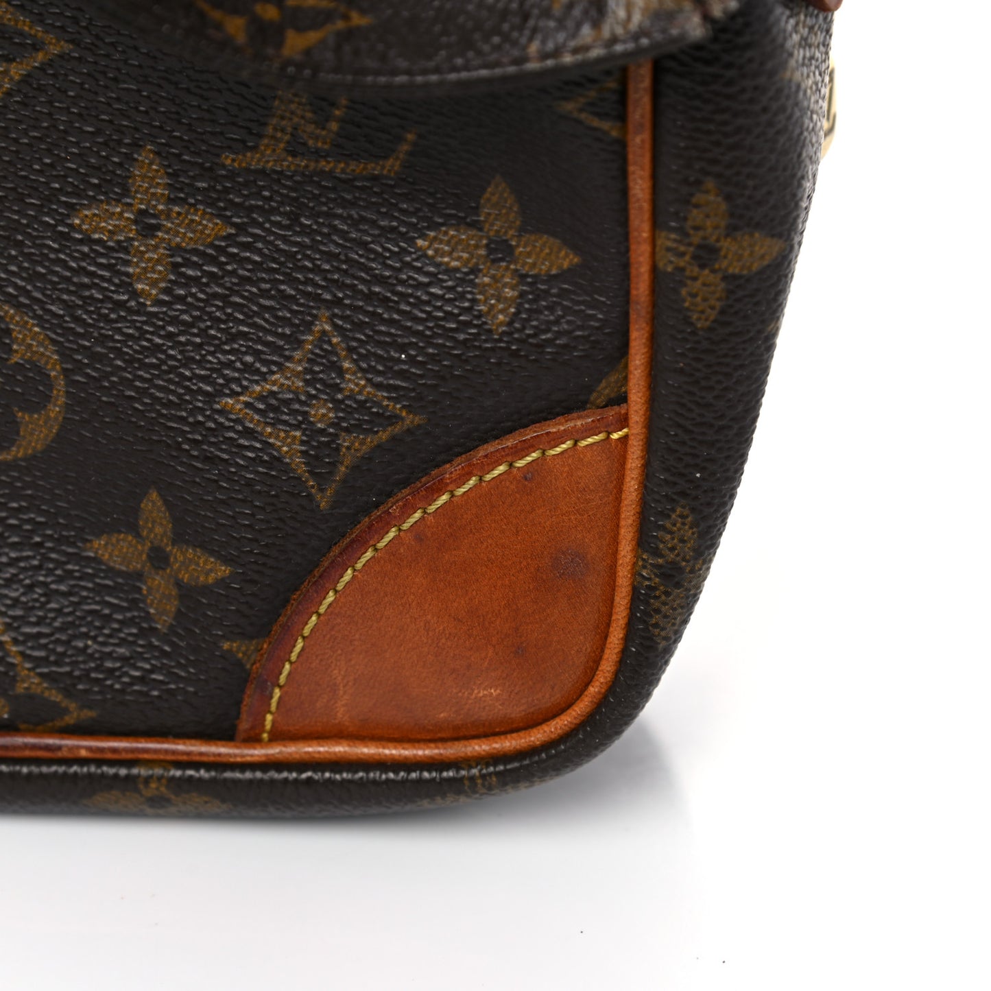 Monogram Amazone