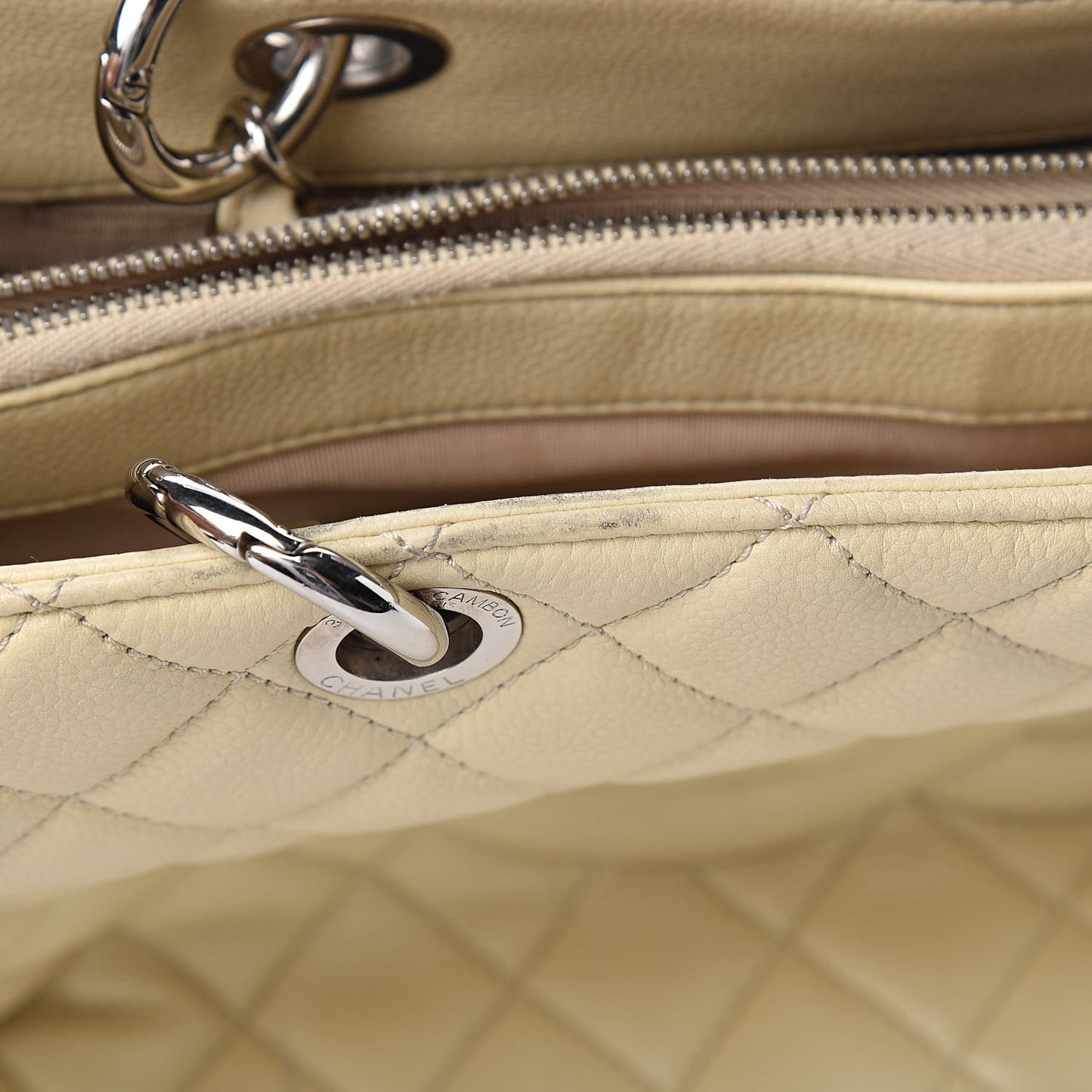 Caviar Quilted Grand Shopping Tote GST Beige Clair