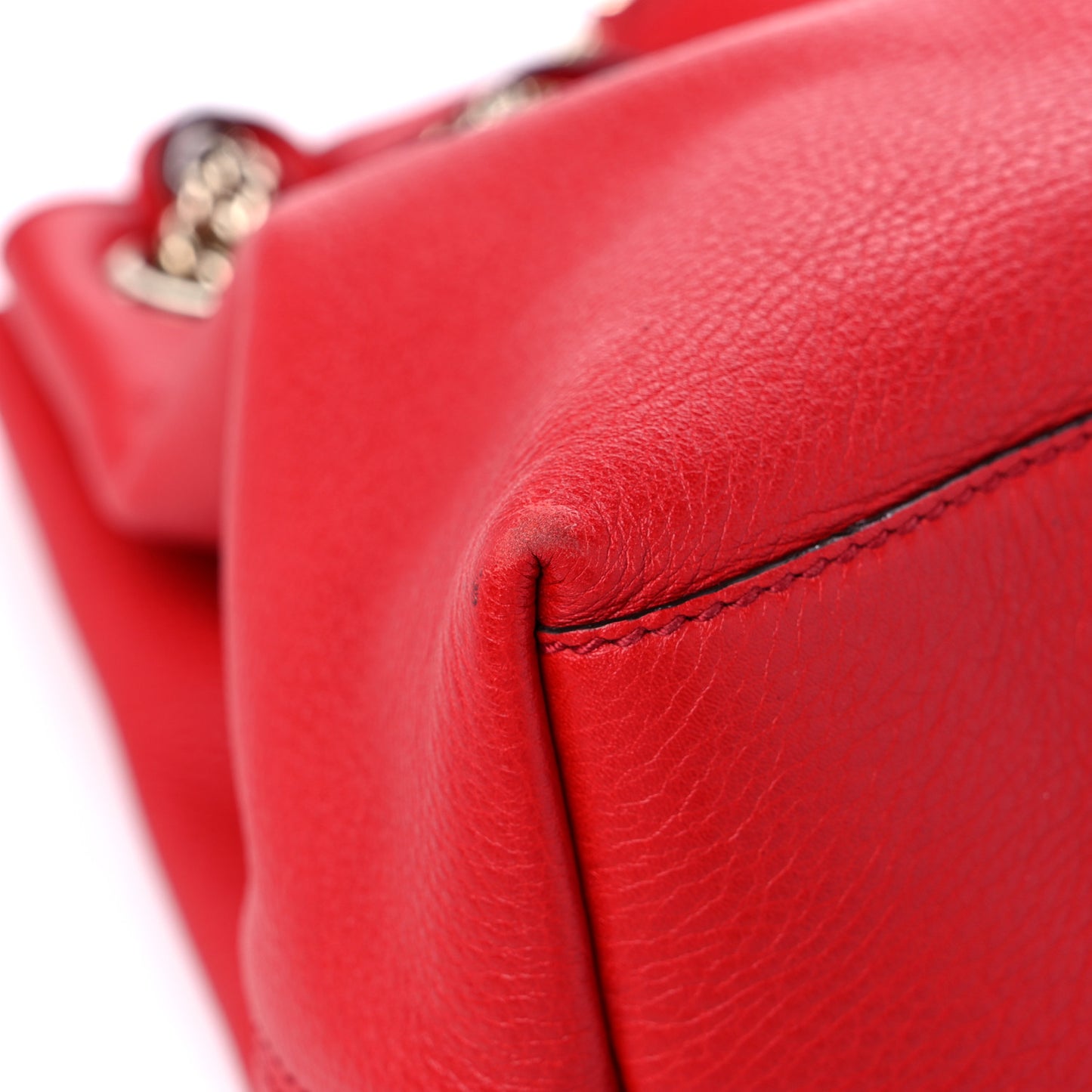 Pebbled Calfskin Medium Soho Chain Shoulder Bag Tabasco Red