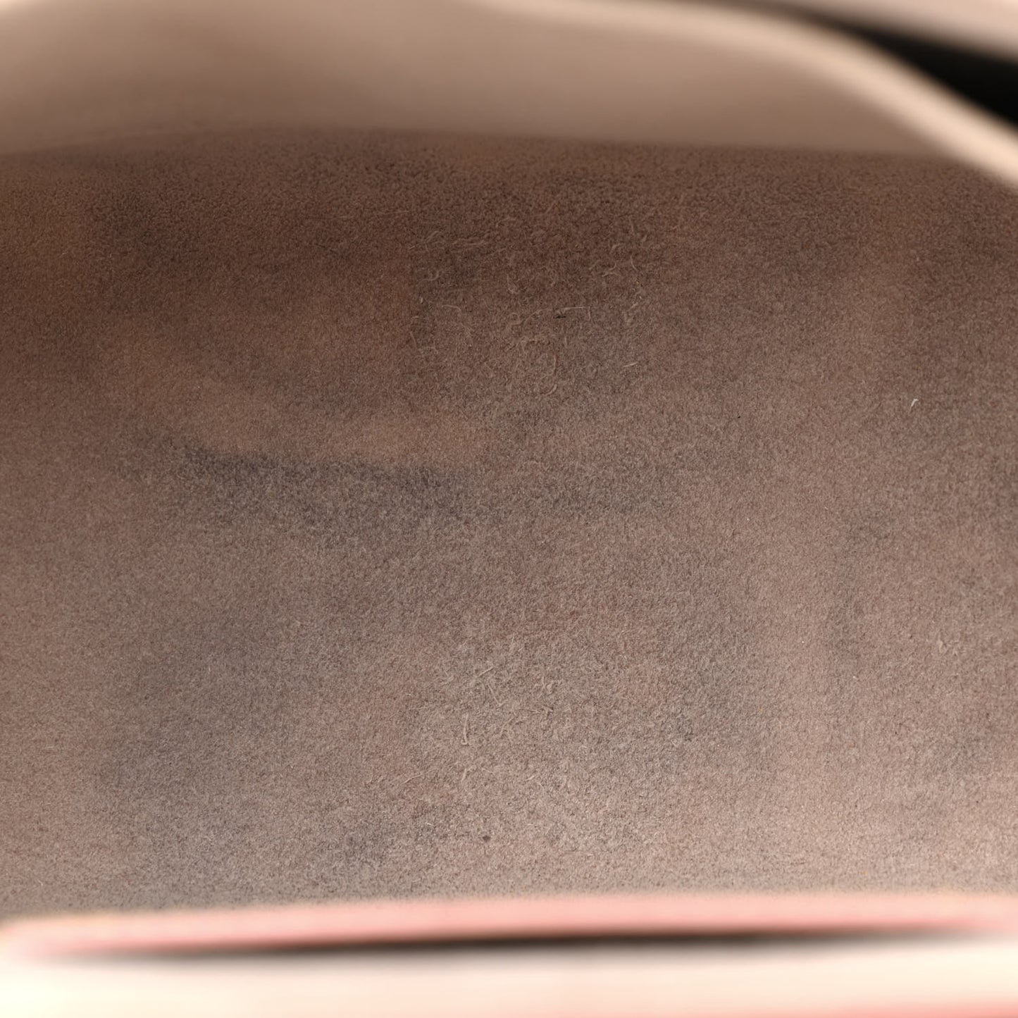 Epi Twist Shoulder Bag MM Rose Ballerine