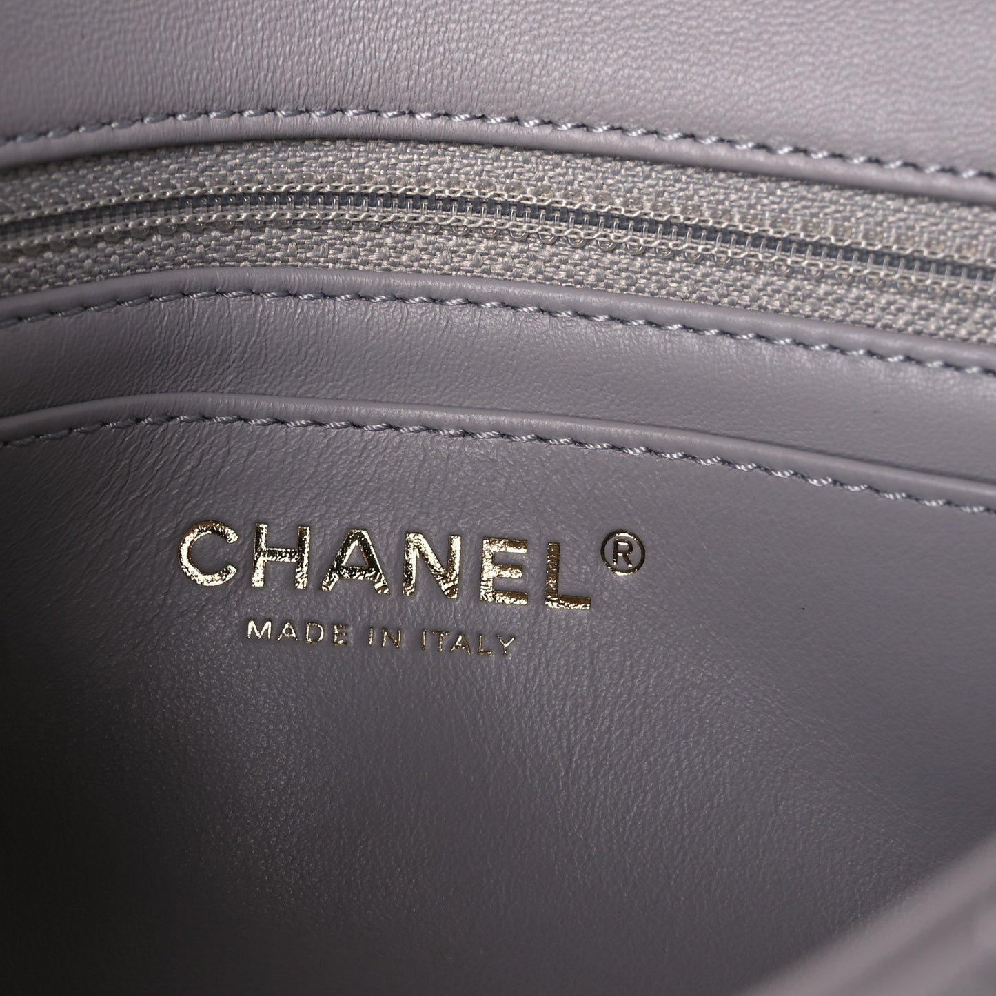 Lambskin Quilted Mini Pearl Crush Flap Light Grey